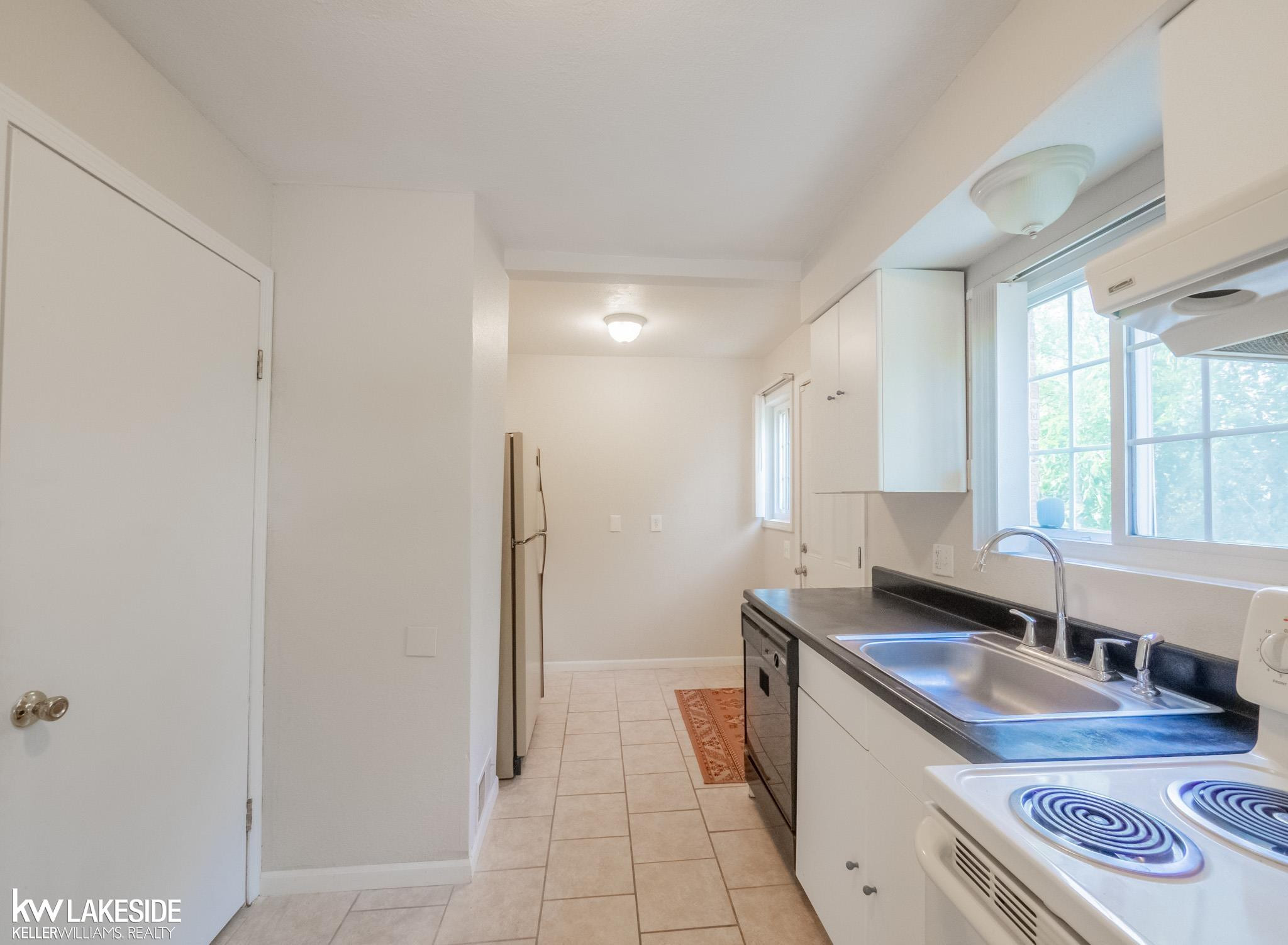 21421 Westview Avenue, Ferndale, MI 48220 — Photo 8