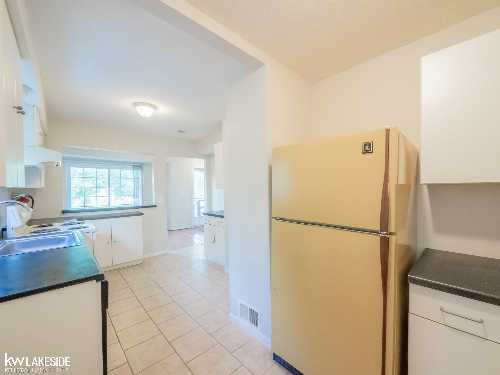 21421 Westview Avenue, Ferndale, MI 48220 — Photo 9
