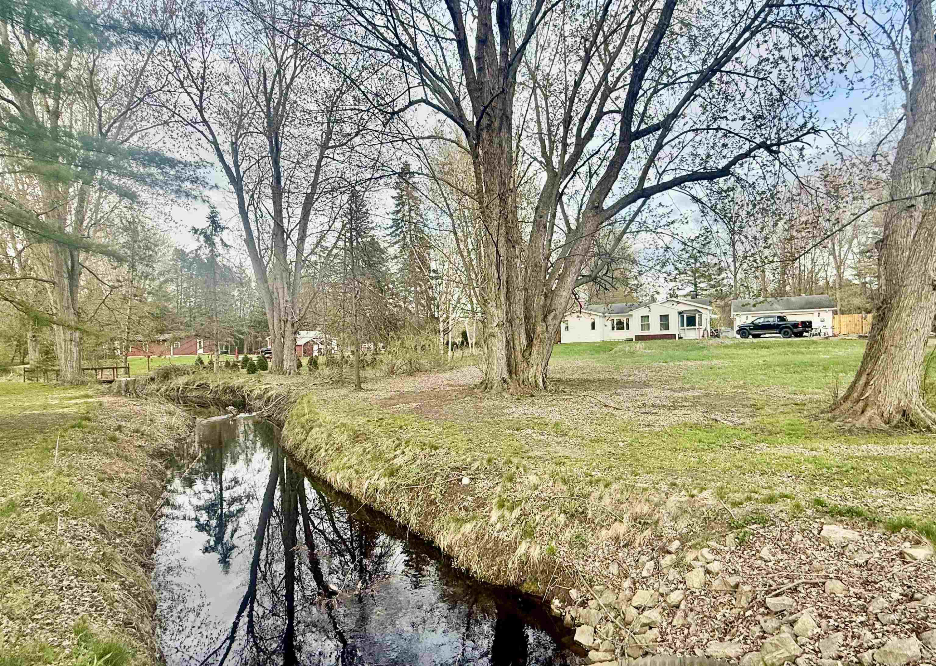 6215 S Graham Road, Saint Charles, MI 48655 — Photo 2