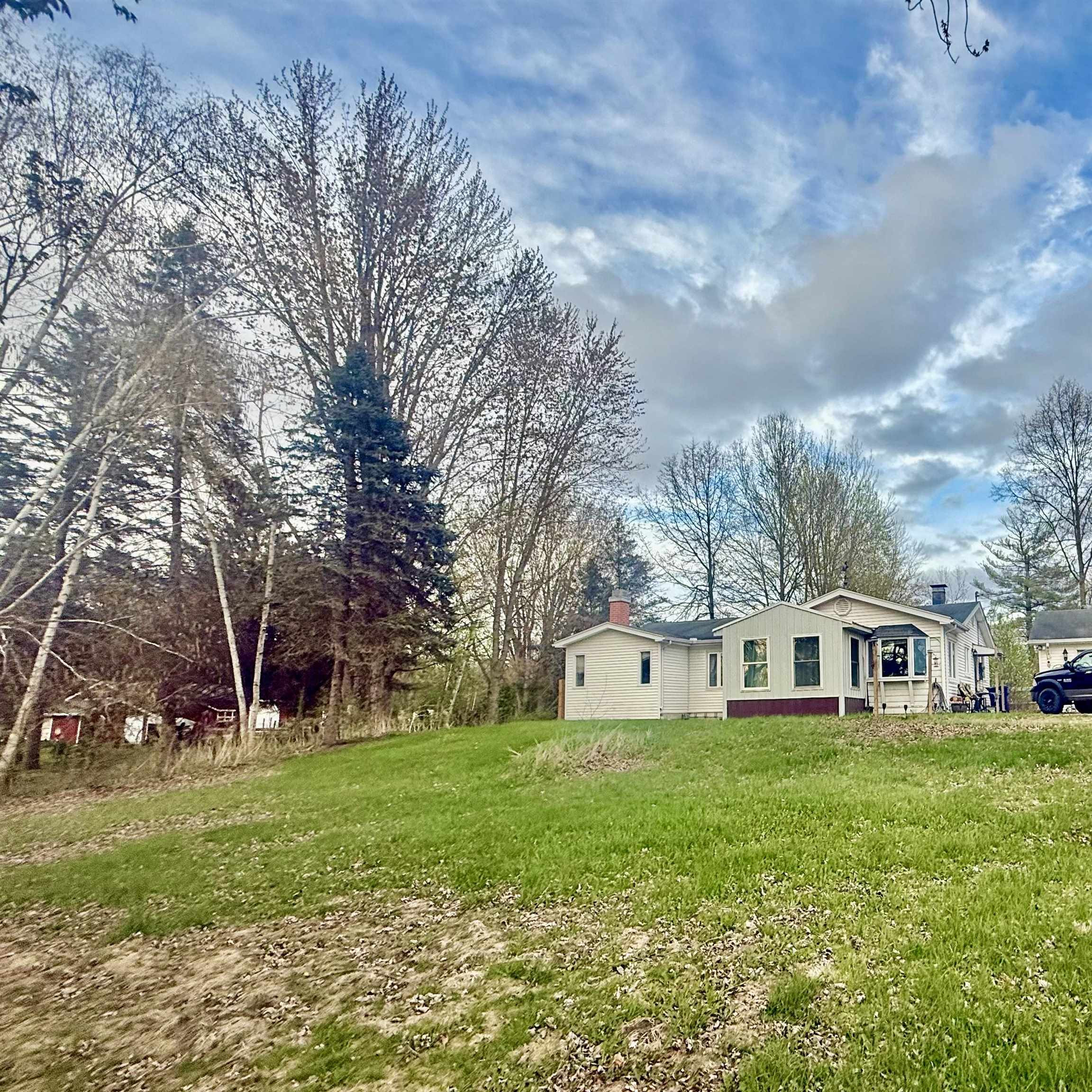 6215 S Graham Road, Saint Charles, MI 48655 — Photo 3