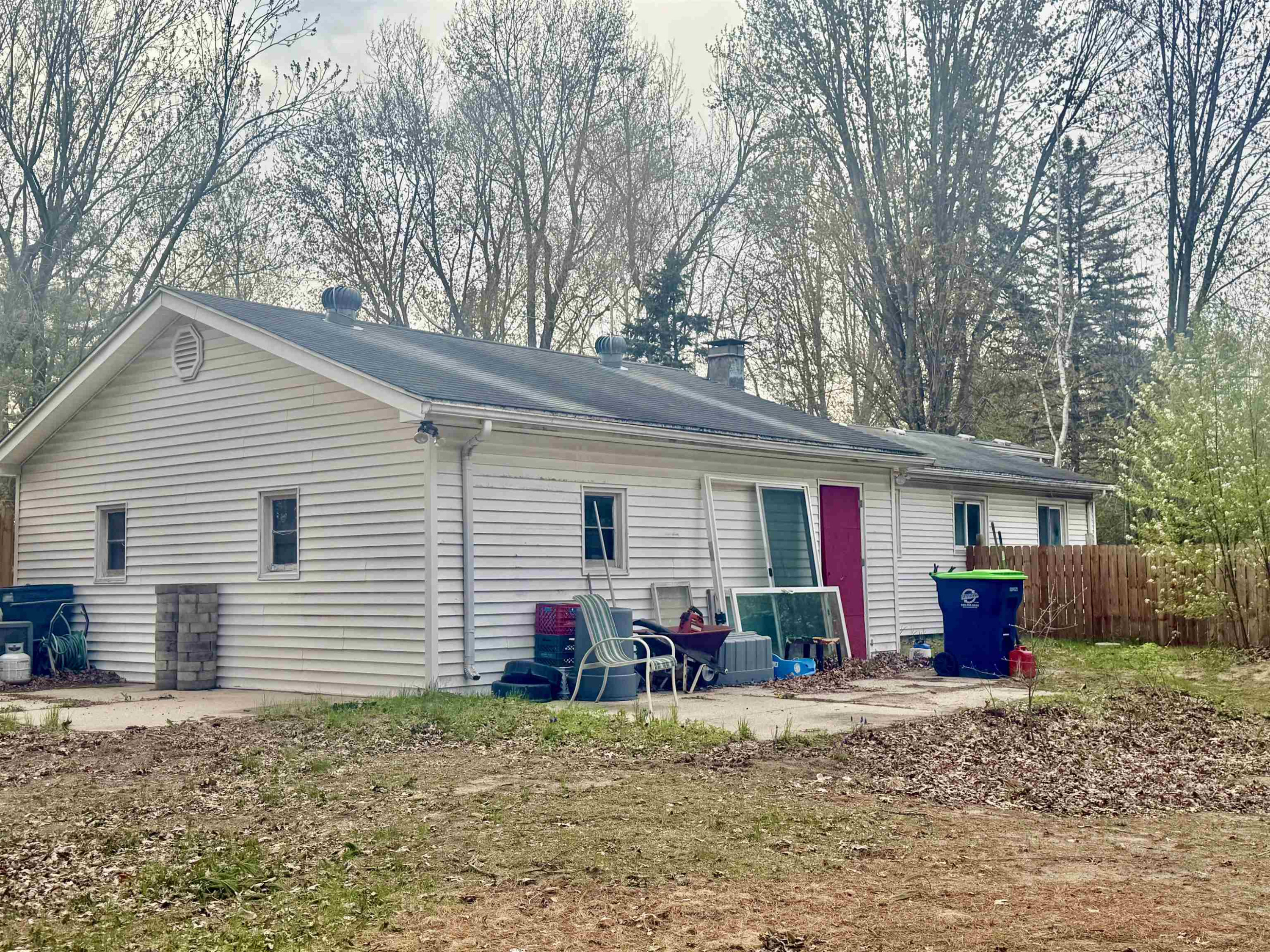 6215 S Graham Road, Saint Charles, MI 48655 — Photo 5