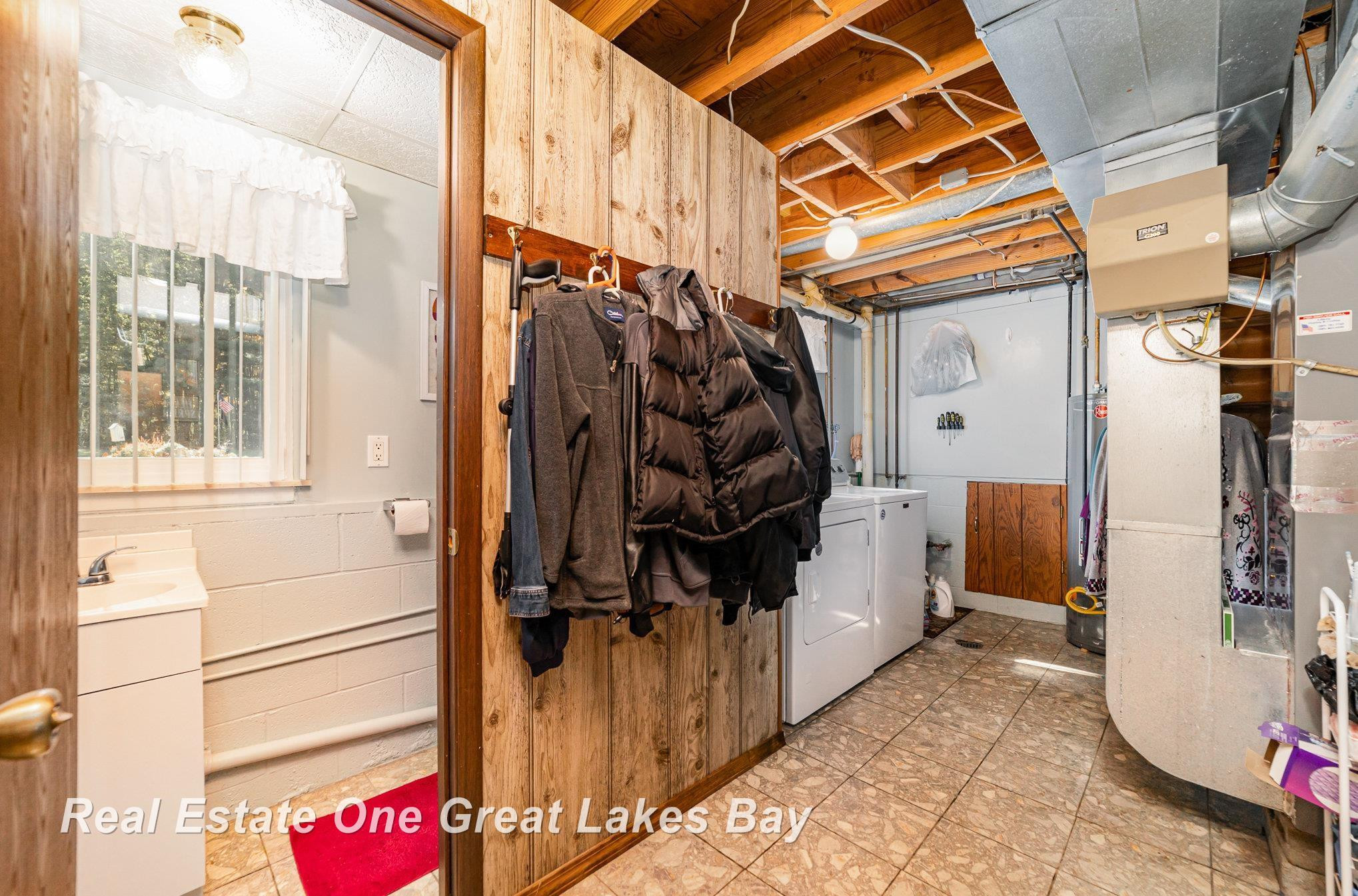 3818 Jim Drive, Bridgeport, MI 48722 — Photo 16