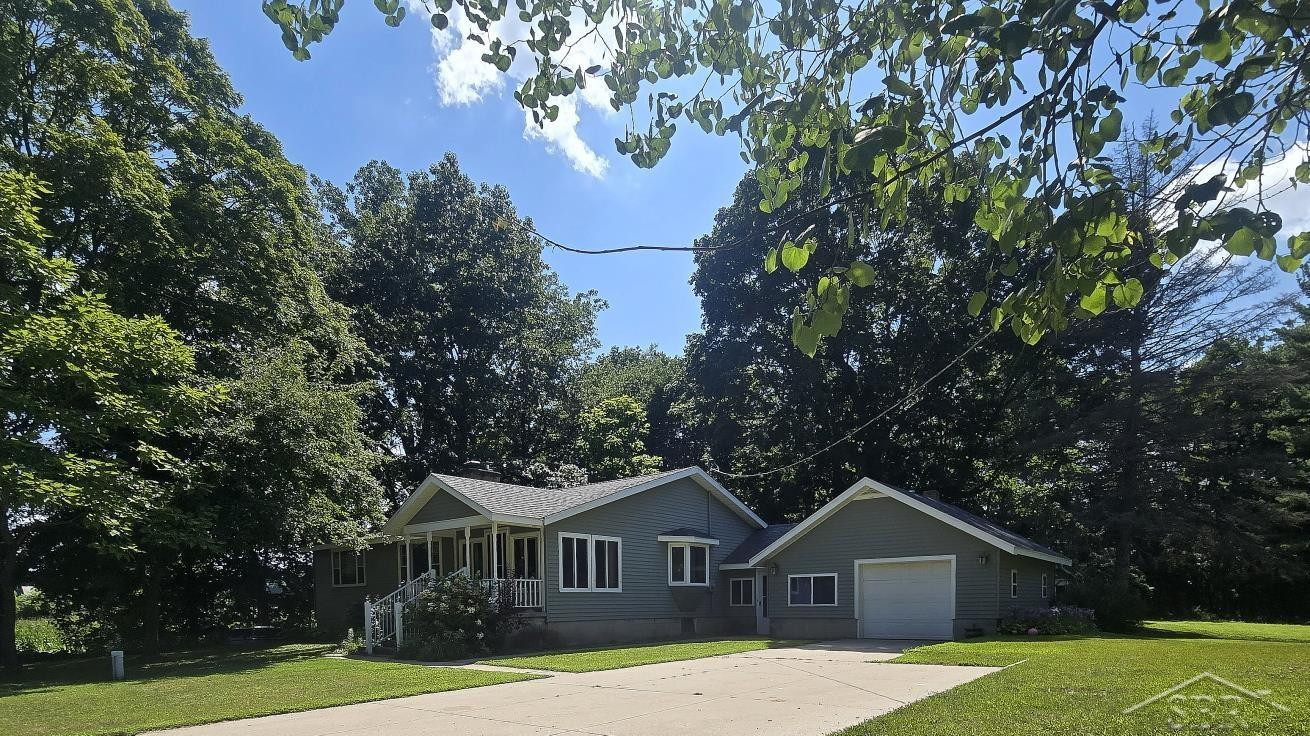 3775 N Hemlock Road, Hemlock, MI 48626 — Photo 2