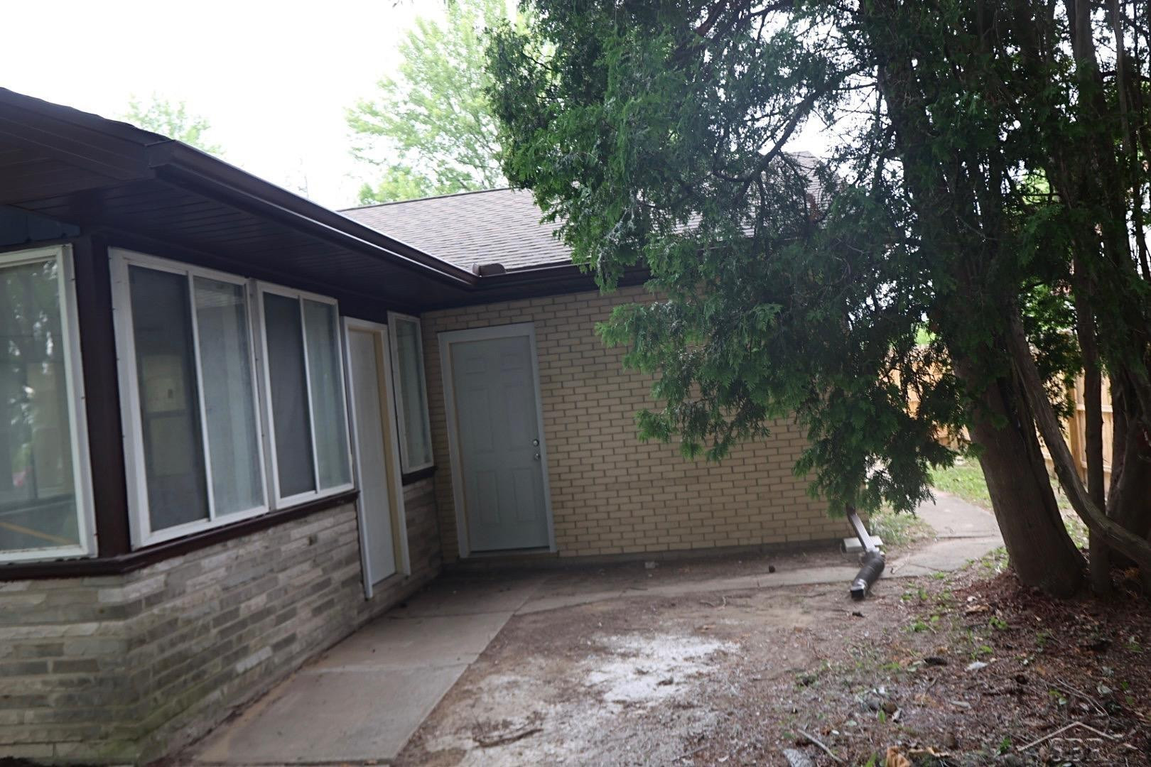 1932 S Outer Drive, Saginaw, MI 48601 — Photo 5