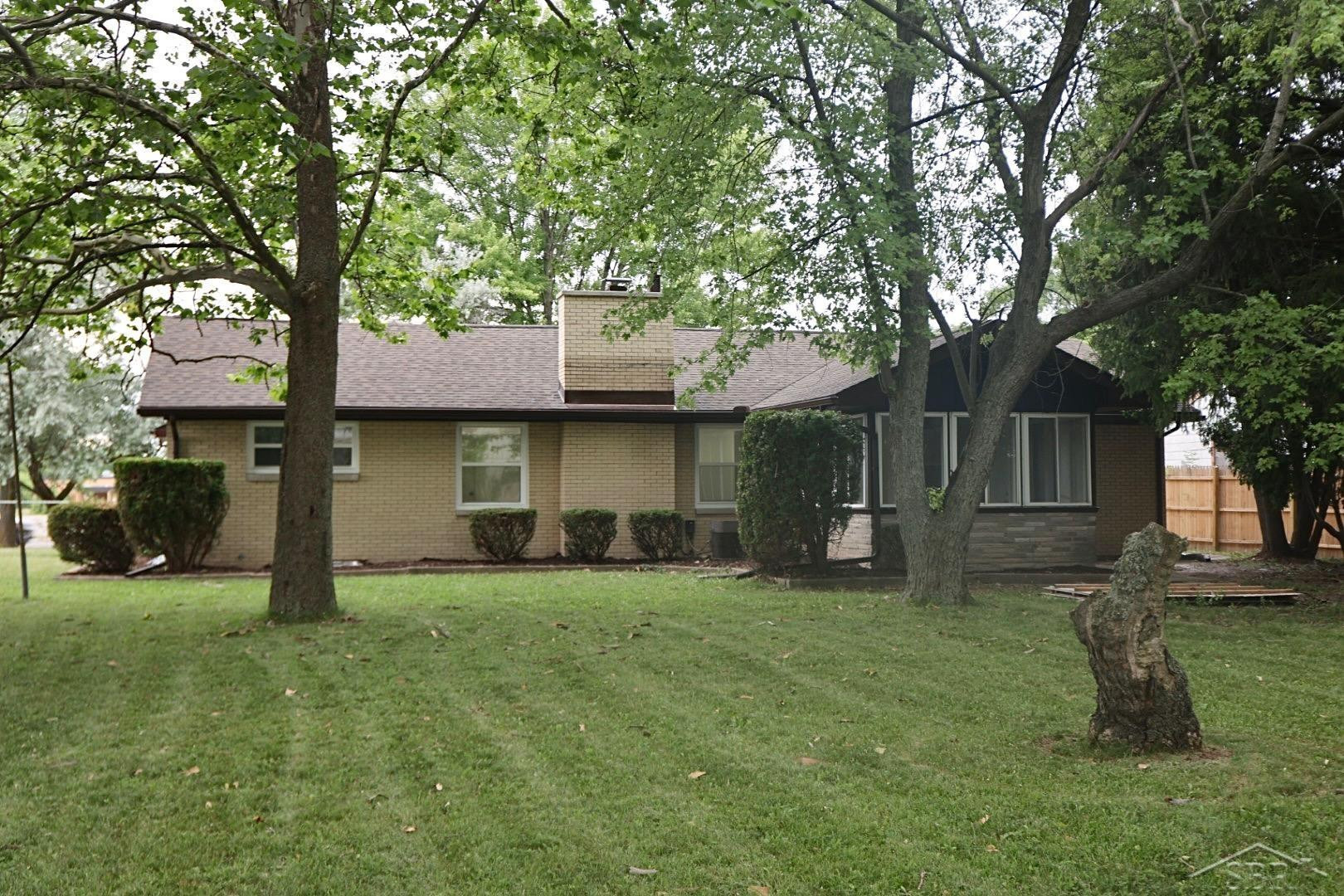 1932 S Outer Drive, Saginaw, MI 48601 — Photo 7