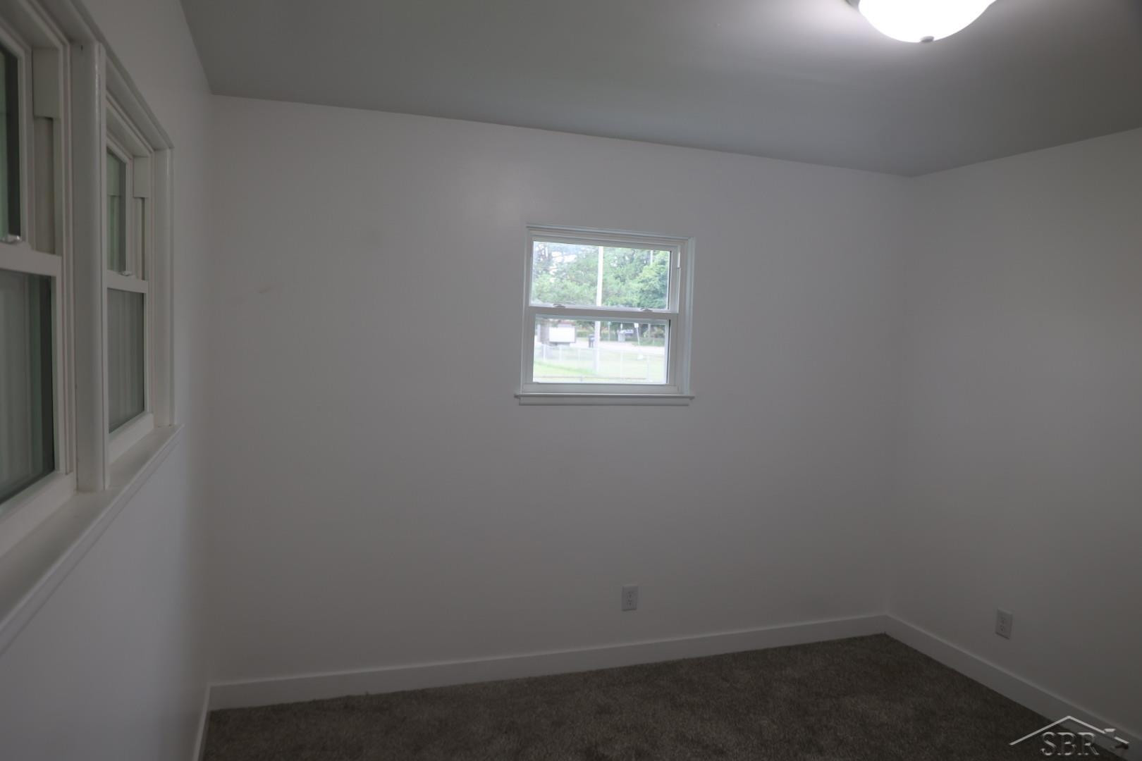 1932 S Outer Drive, Saginaw, MI 48601 — Photo 13
