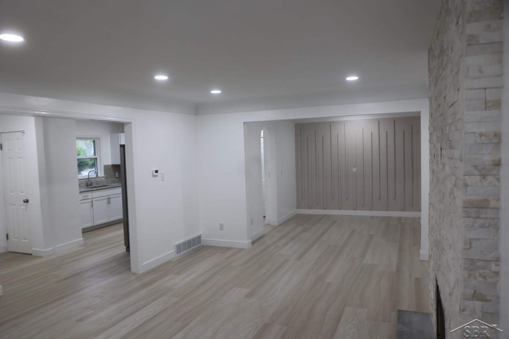 1932 S Outer Drive, Saginaw, MI 48601 — Photo 27