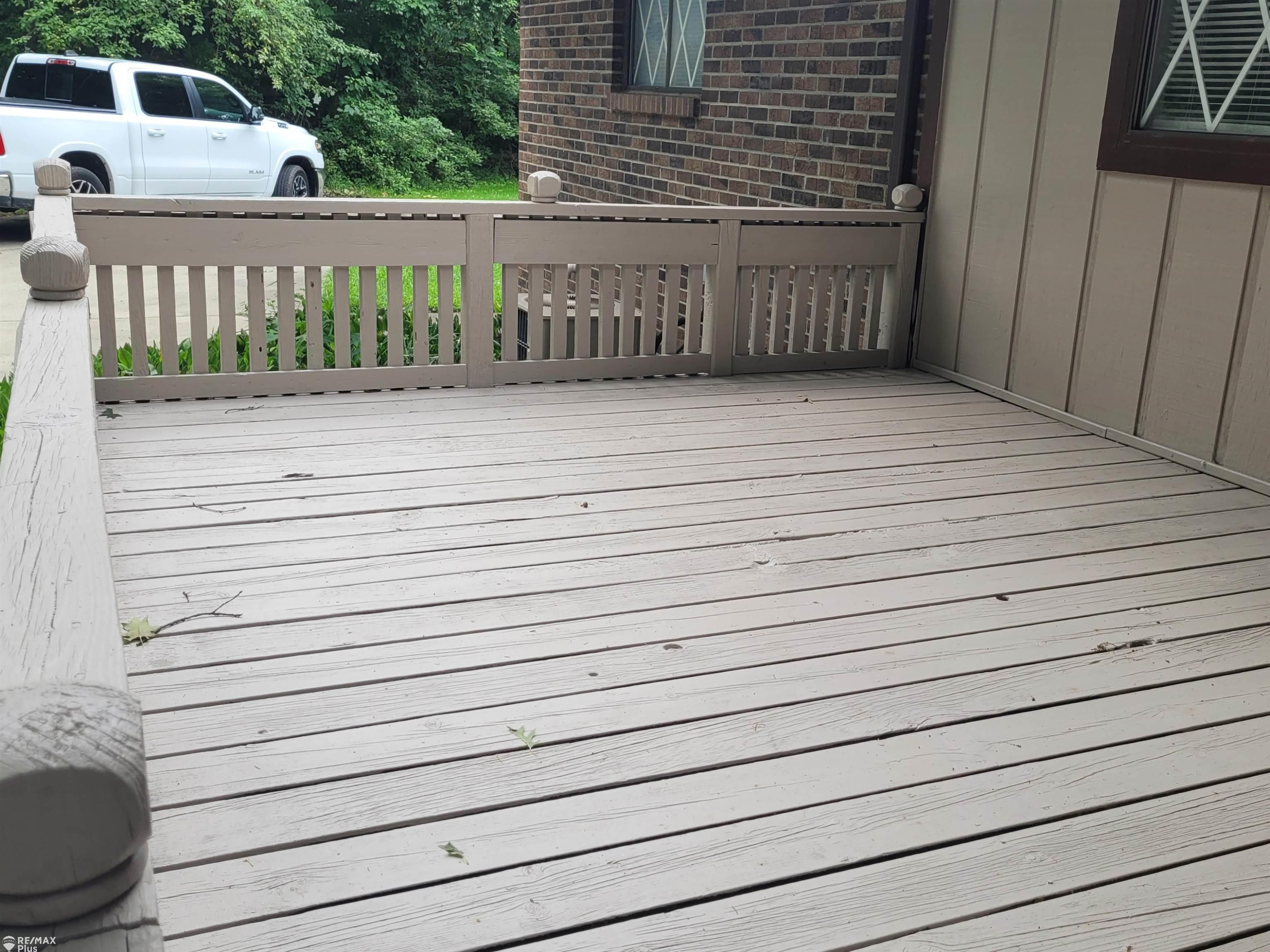 2047 Hickory Drive, Lapeer, MI 48446 — Photo 4