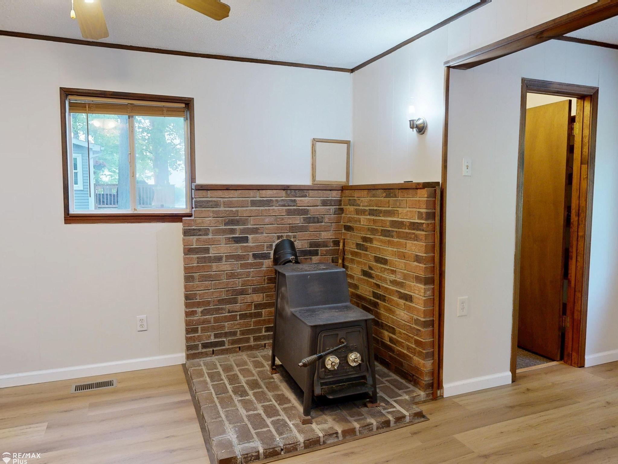 2047 Hickory Drive, Lapeer, MI 48446 — Photo 9