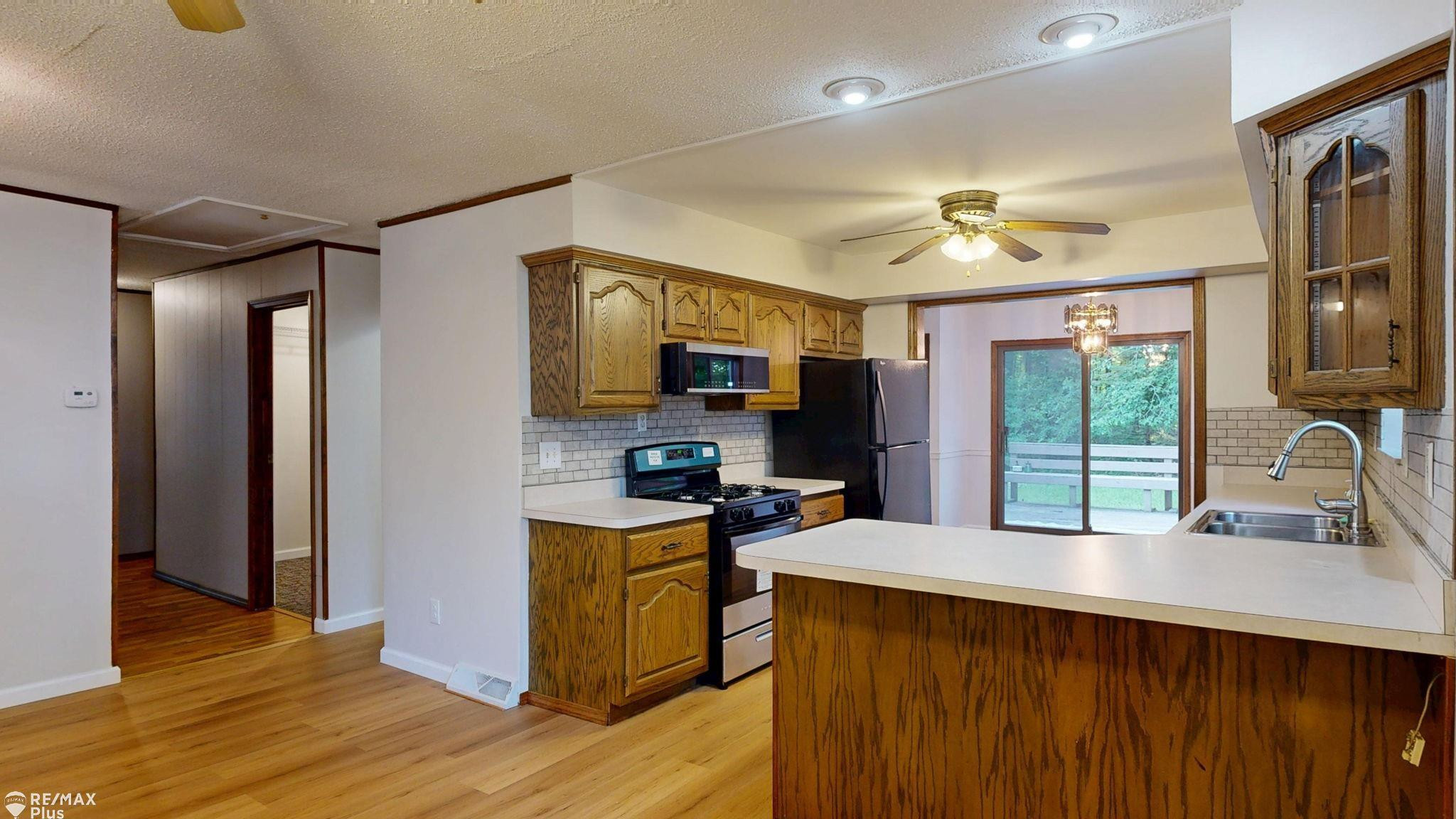 2047 Hickory Drive, Lapeer, MI 48446 — Photo 10