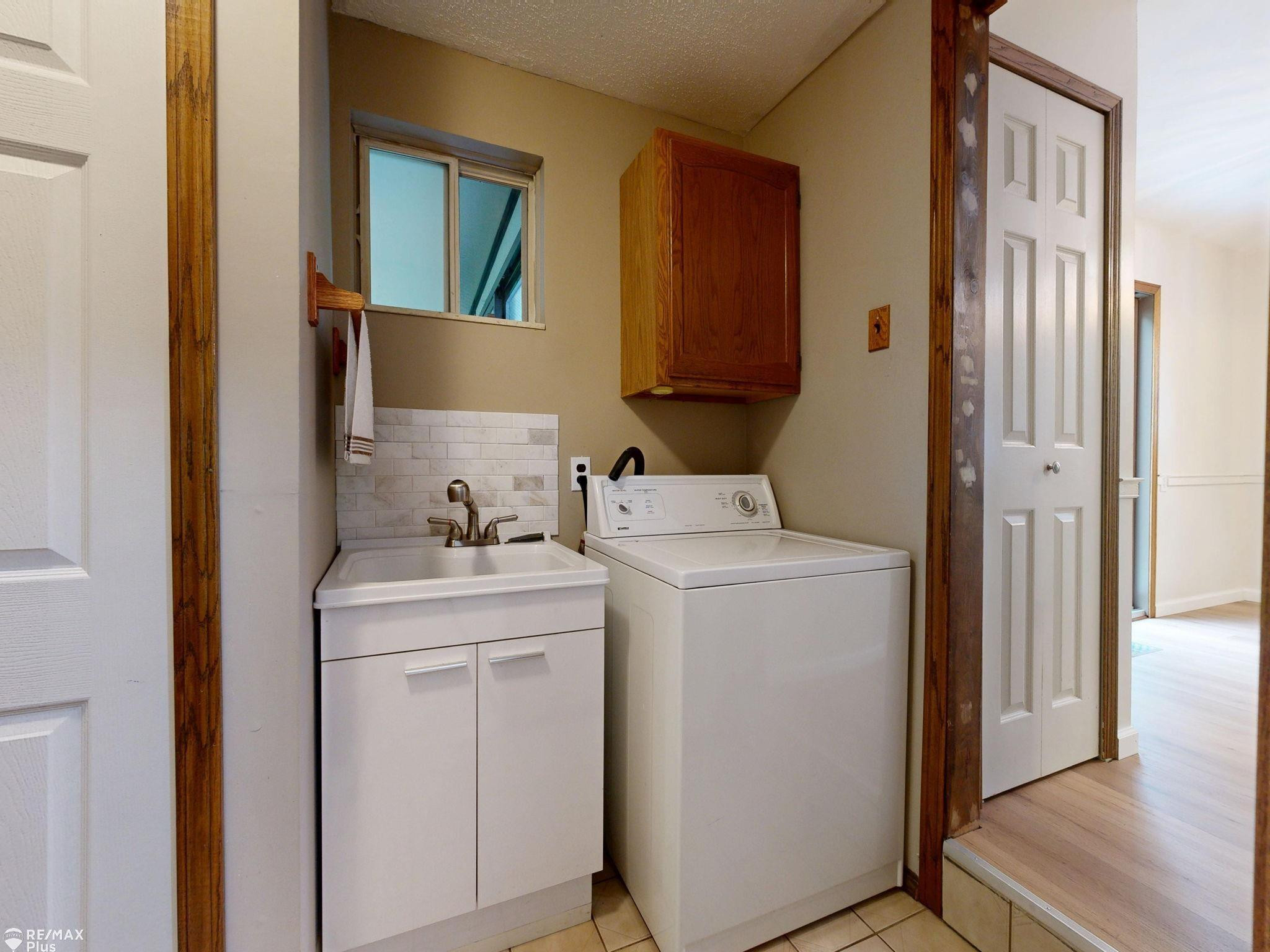 2047 Hickory Drive, Lapeer, MI 48446 — Photo 18
