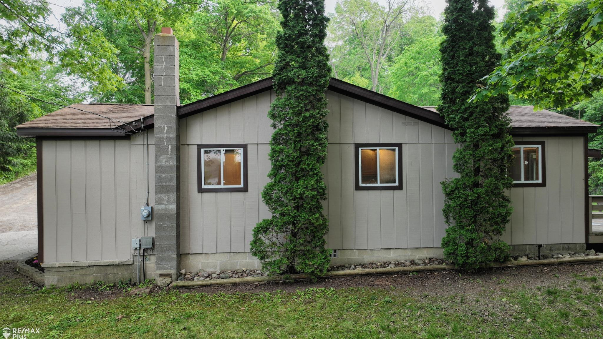 2047 Hickory Drive, Lapeer, MI 48446 — Photo 40