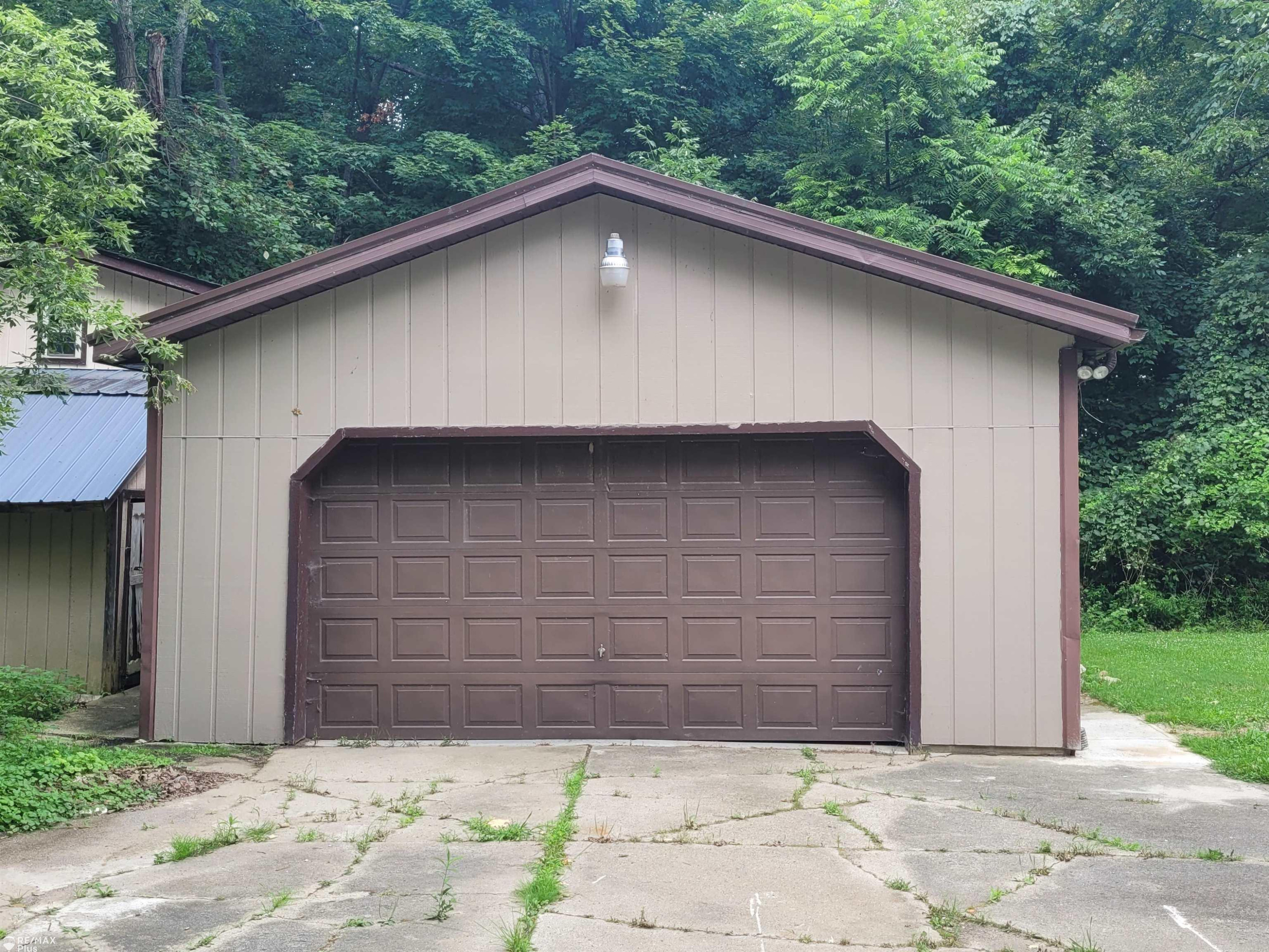 2047 Hickory Drive, Lapeer, MI 48446 — Photo 45