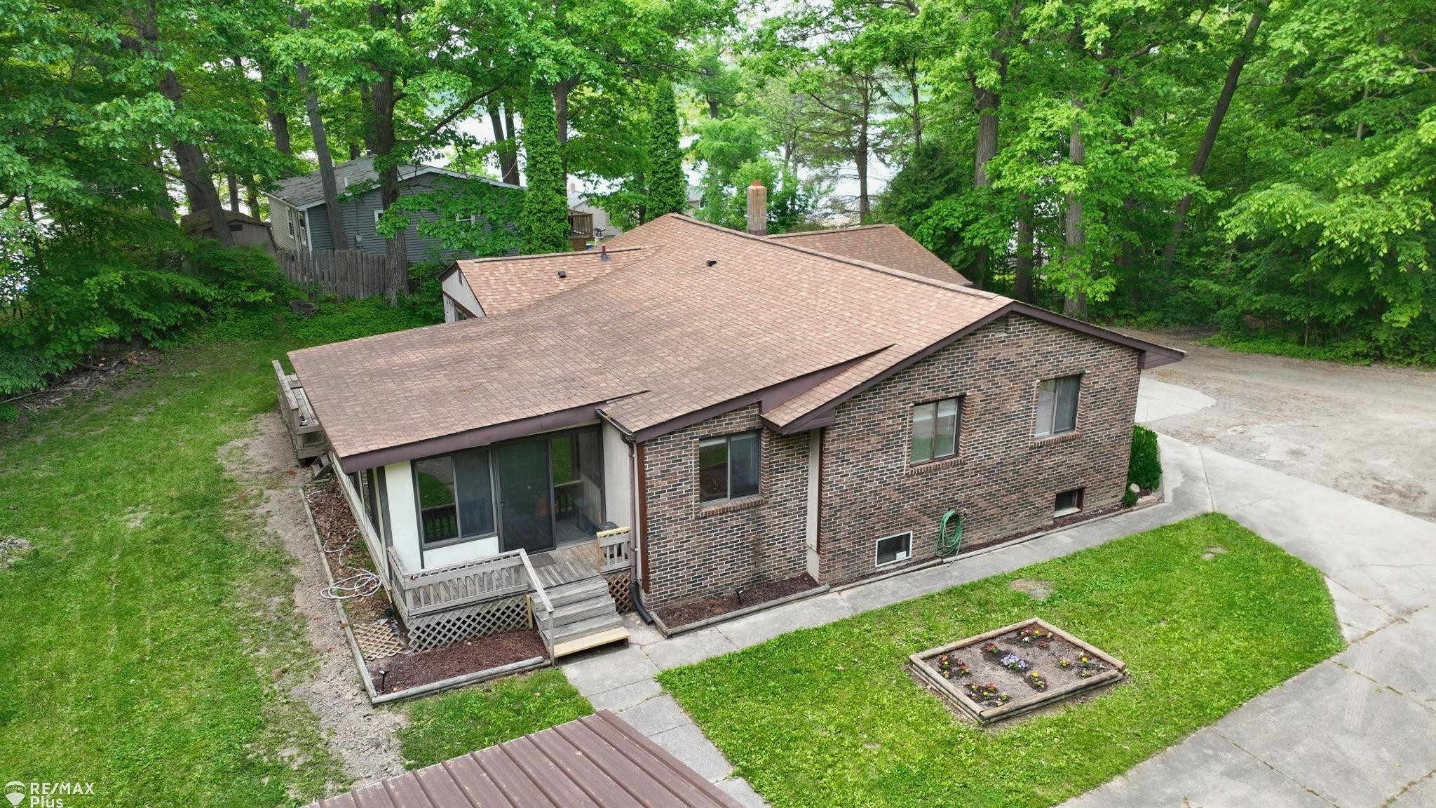 2047 Hickory Drive, Lapeer, MI 48446 — Photo 46