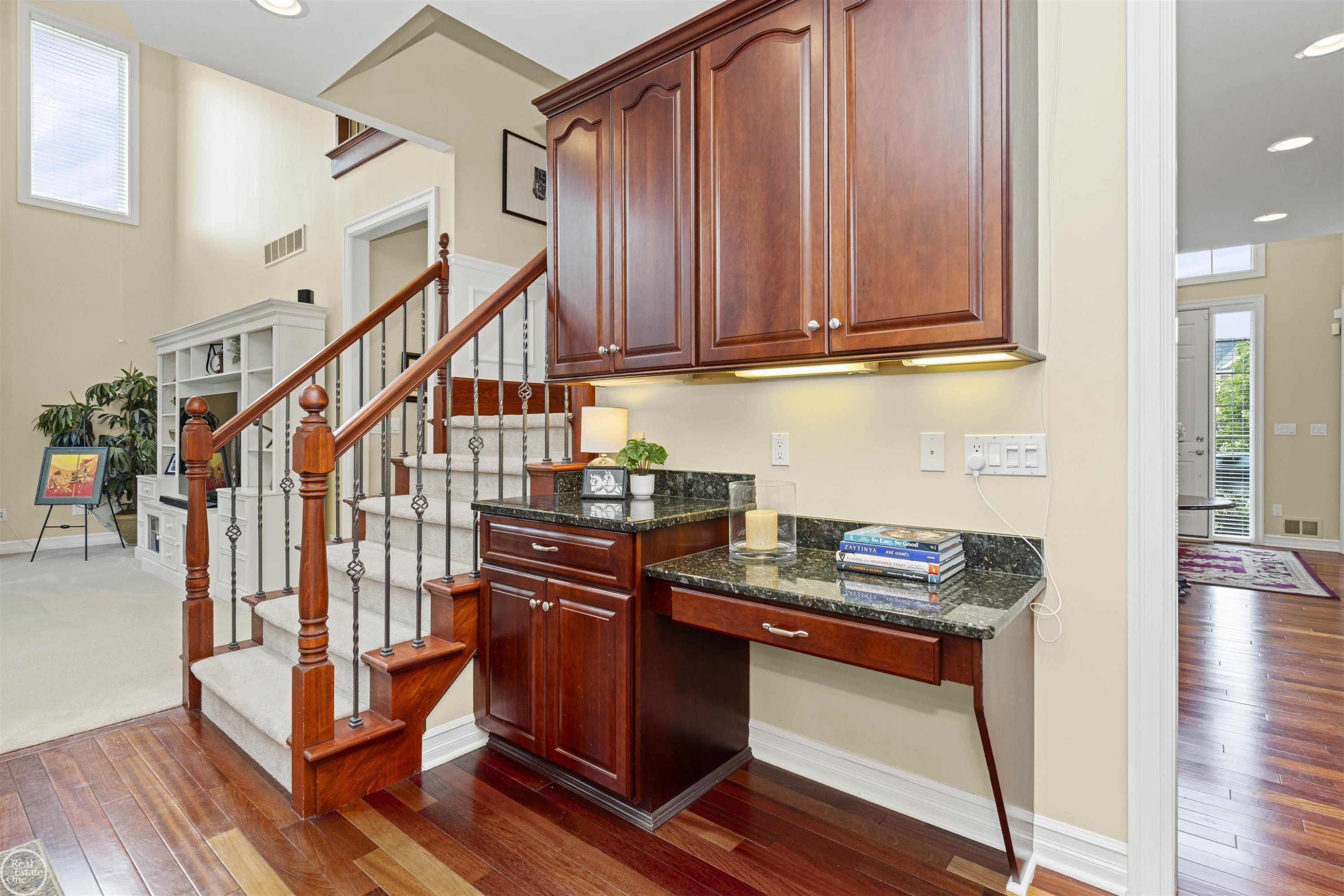 54435 Birchwood Drive, South Lyon, MI 48178 — Photo 16