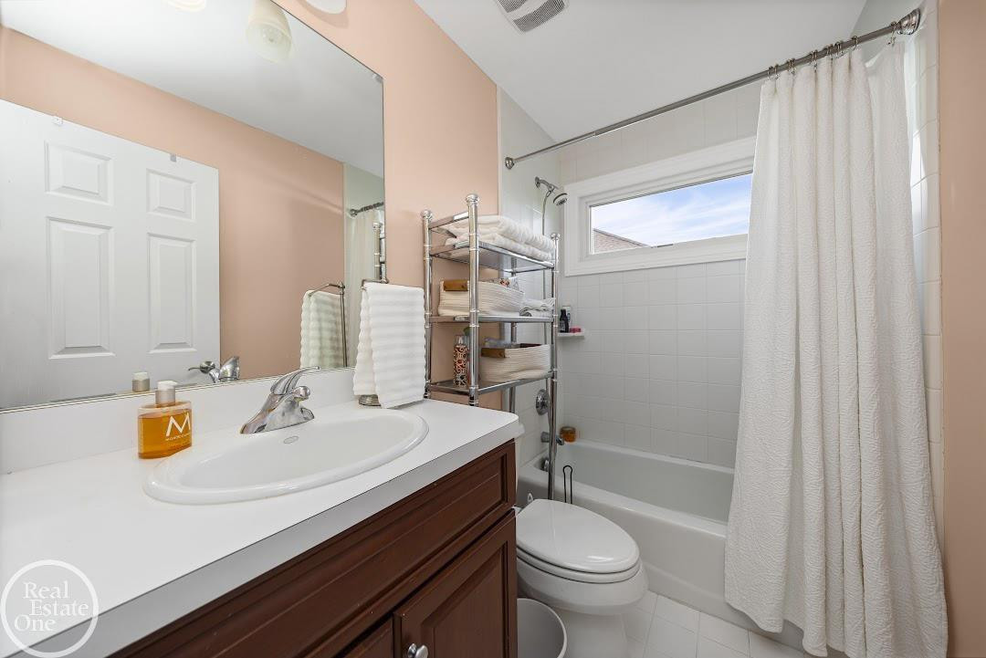 54435 Birchwood Drive, South Lyon, MI 48178 — Photo 31