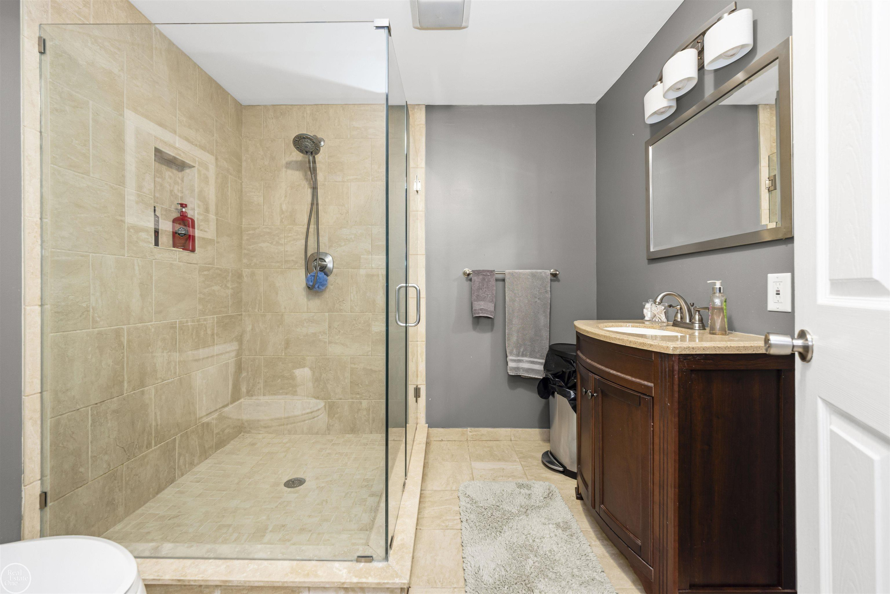 54435 Birchwood Drive, South Lyon, MI 48178 — Photo 57