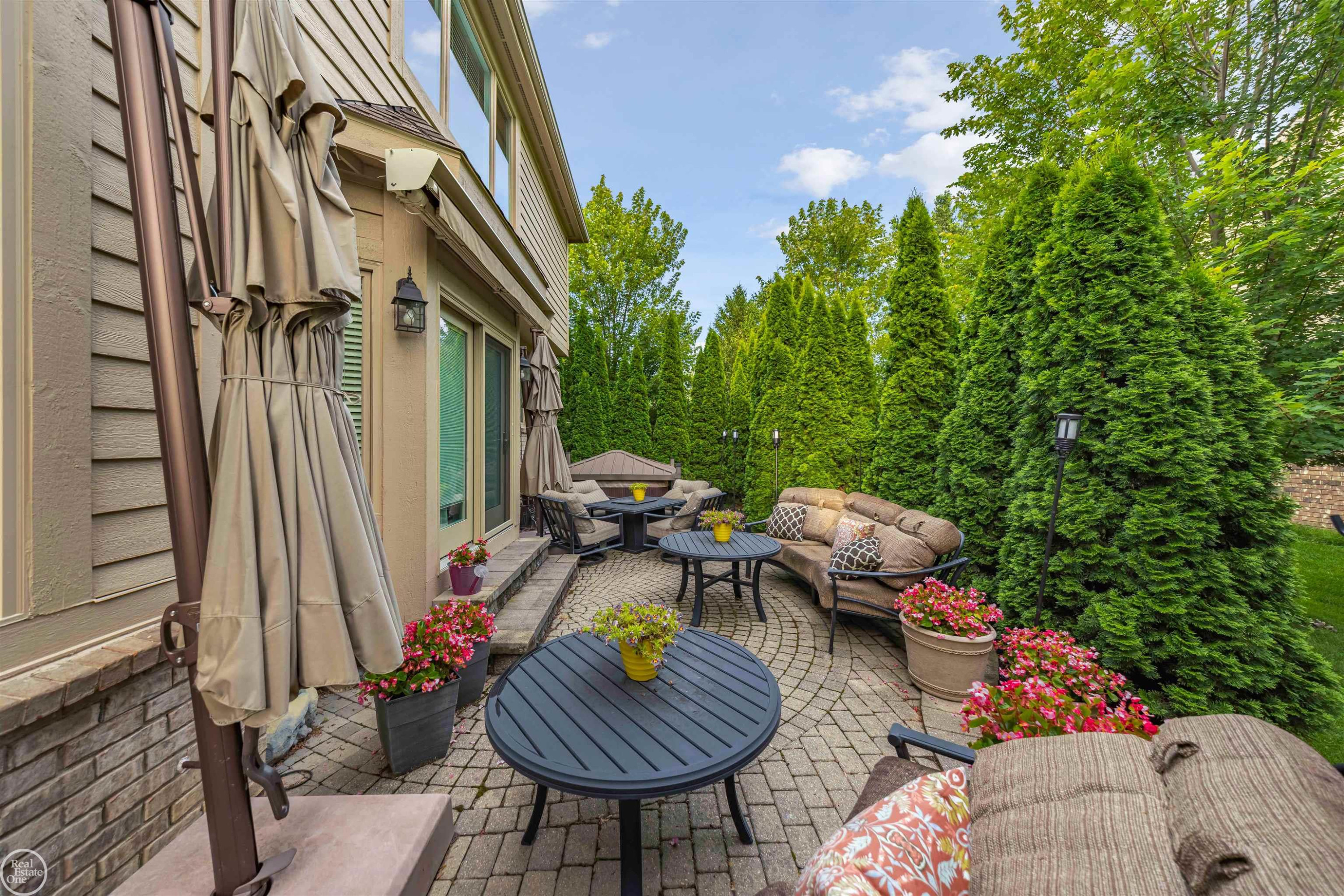 54435 Birchwood Drive, South Lyon, MI 48178 — Photo 63