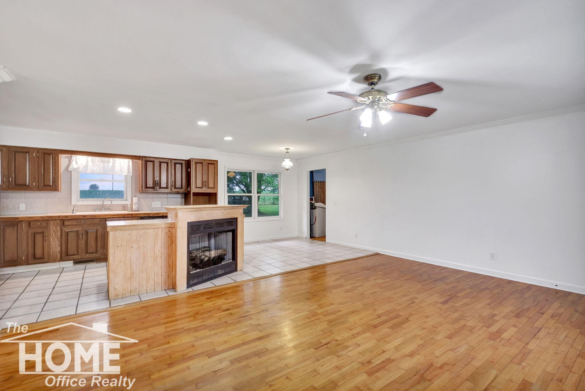 440 S Ovid Street, Elsie, MI 48831 — Photo 4