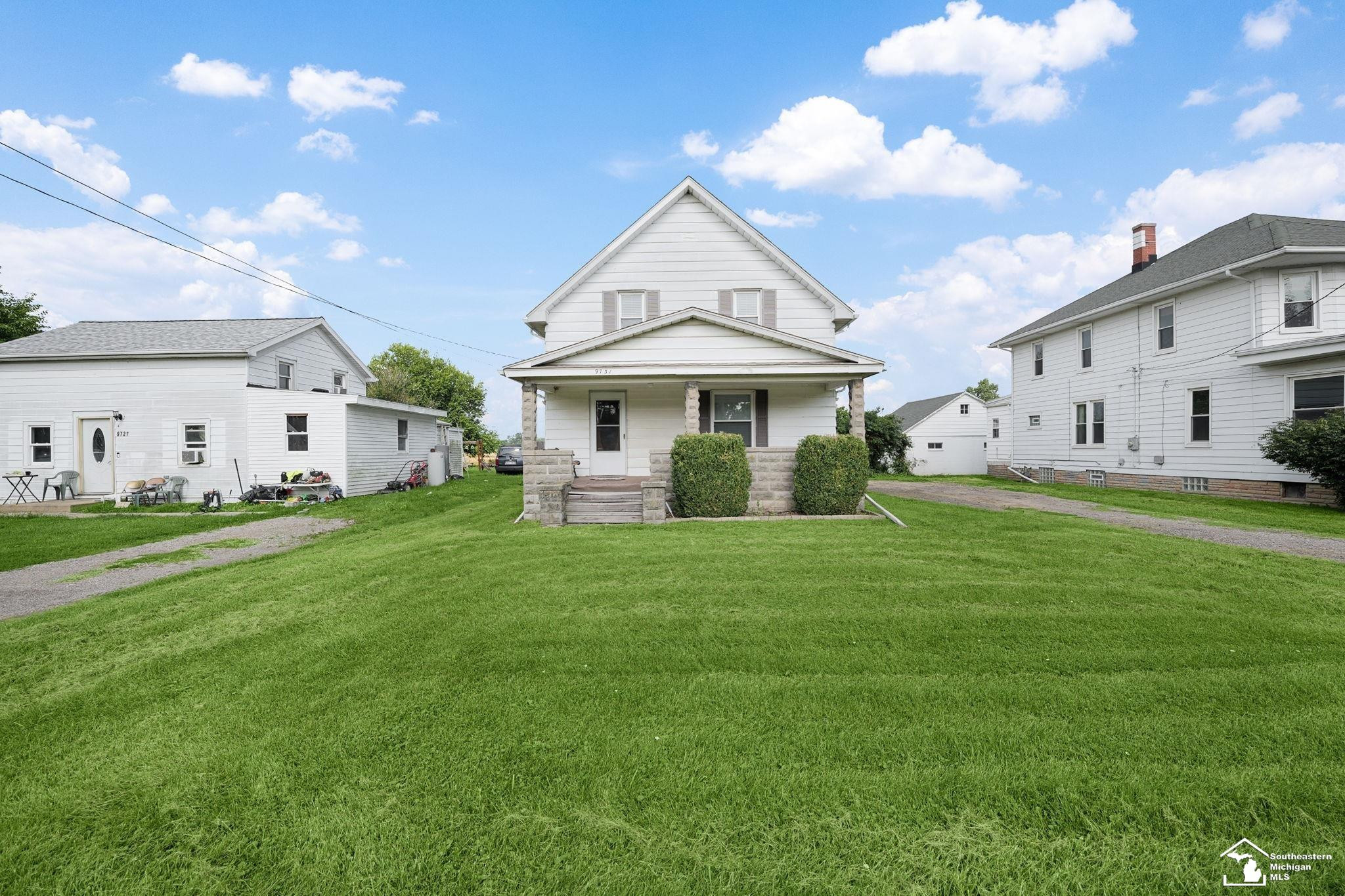 9731 S Dixie Highway, Erie, MI — front exterior