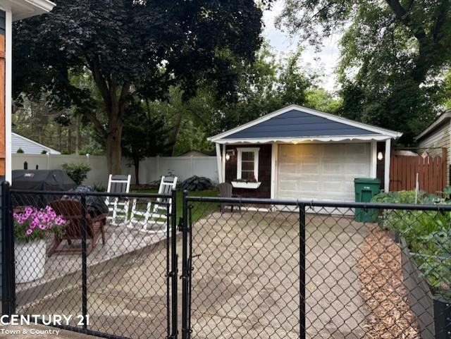 280 Fairgrove Street, MI 48065 — Photo 4