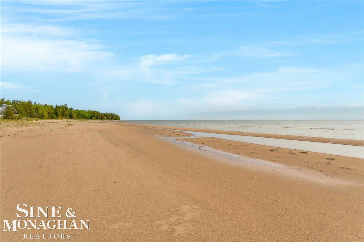 950 N Lake Huron Shore Drive, Harrisville, MI 48740 — Photo 2
