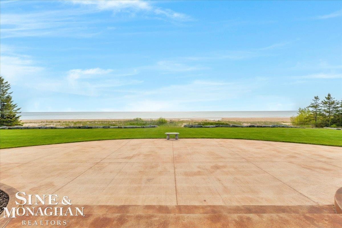 950 N Lake Huron Shore Drive, Harrisville, MI 48740 — Photo 4
