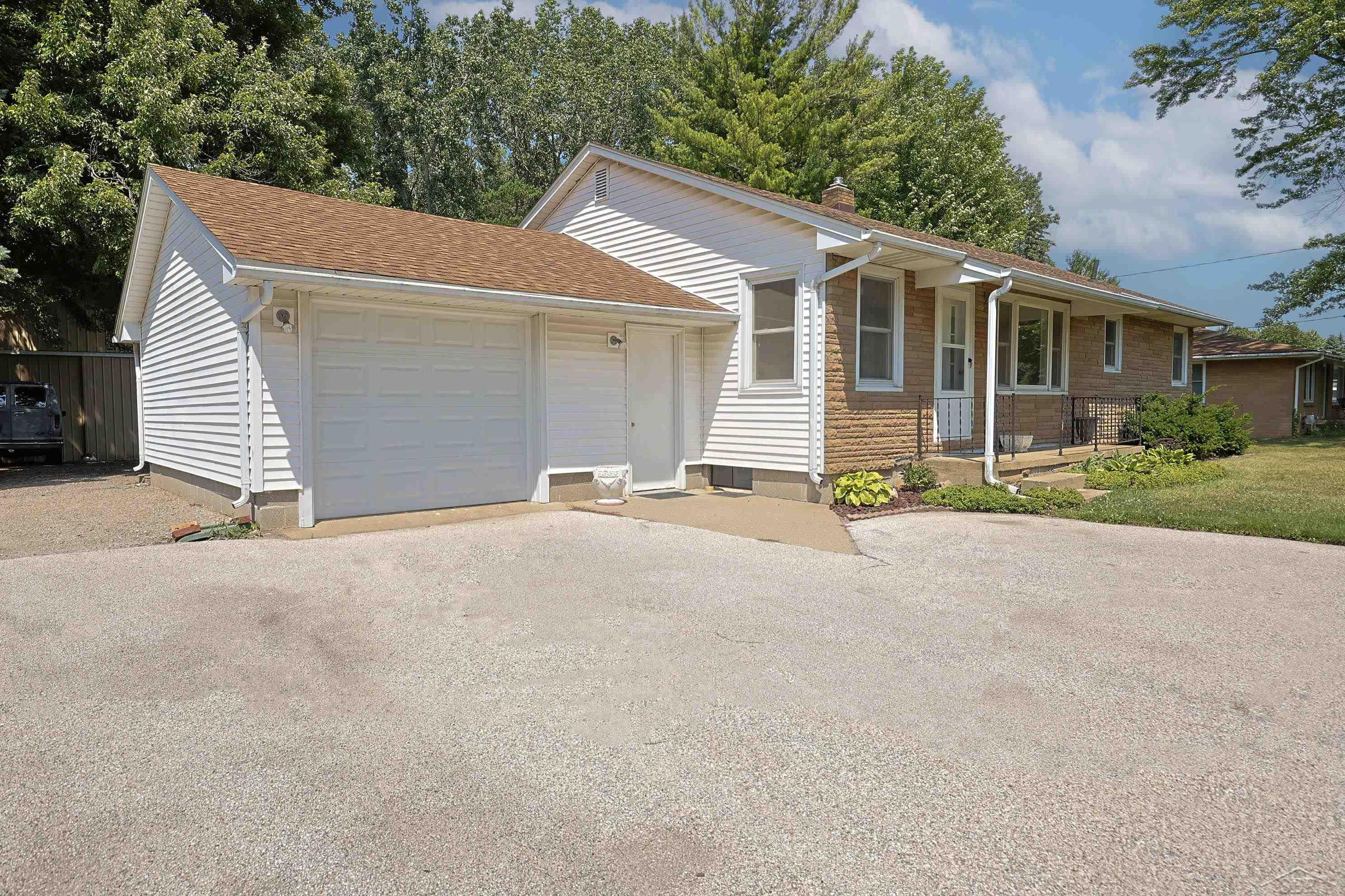 1944 W Midland Road, Auburn, MI 48611 — Photo 4