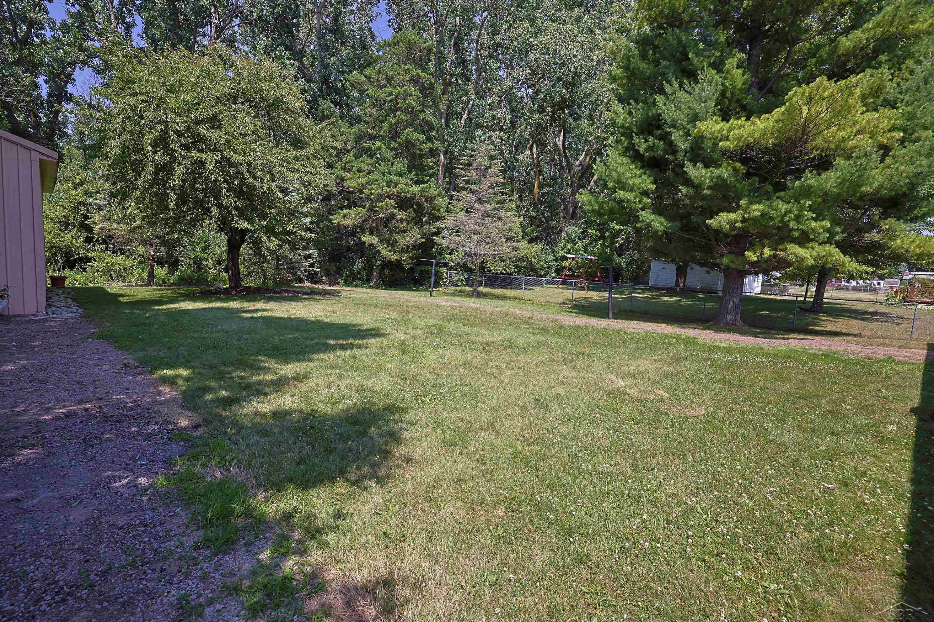 1944 W Midland Road, Auburn, MI 48611 — Photo 10
