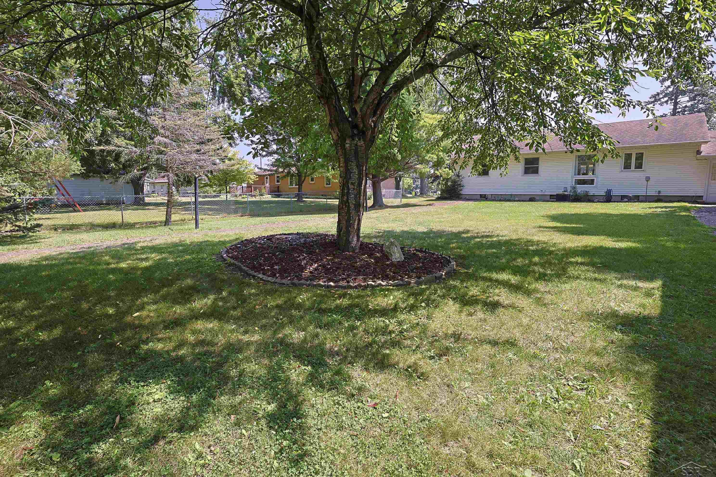 1944 W Midland Road, Auburn, MI 48611 — Photo 12