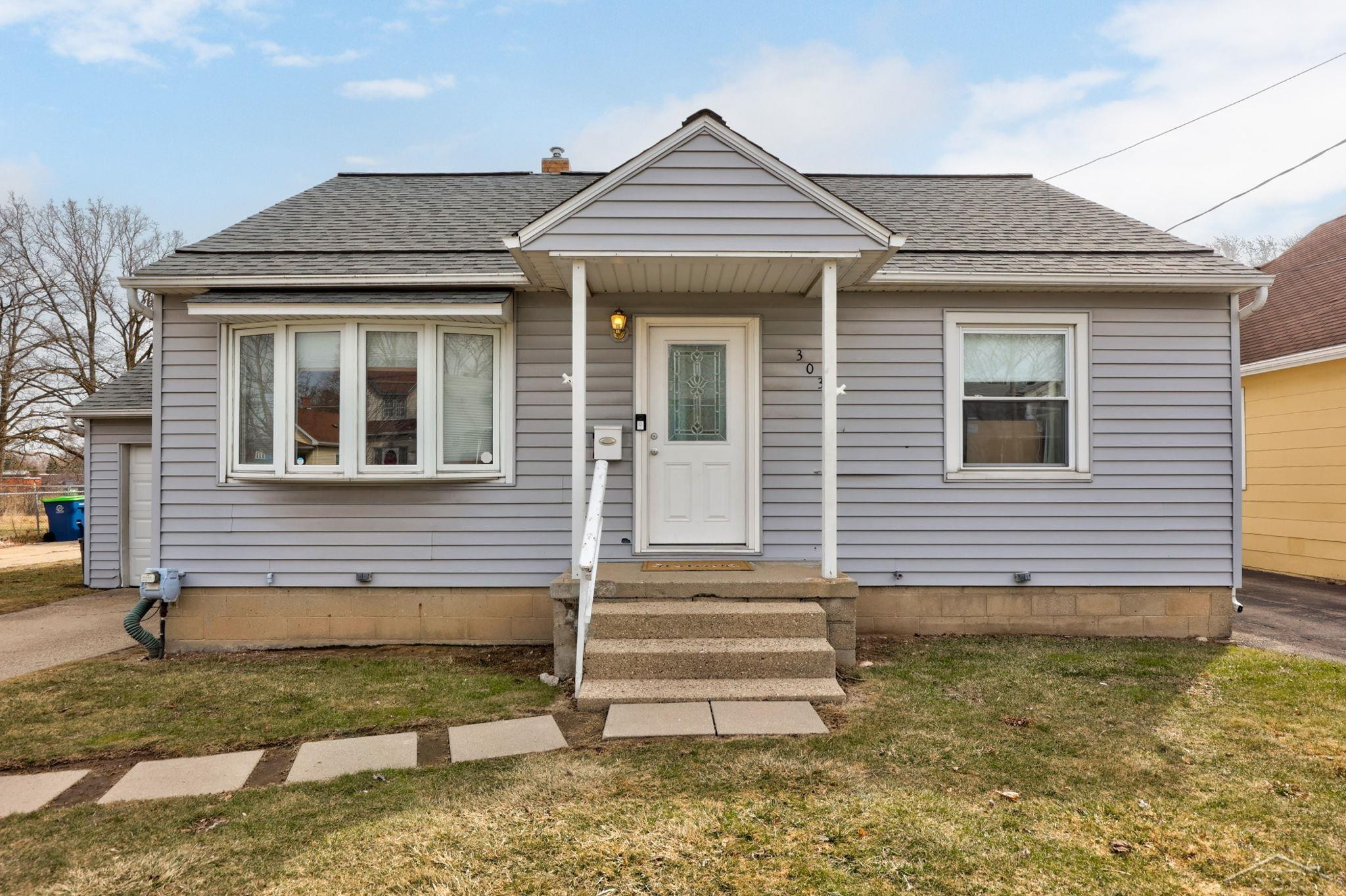 3034 N Michigan Avenue, Saginaw, MI 48604 — Photo 2