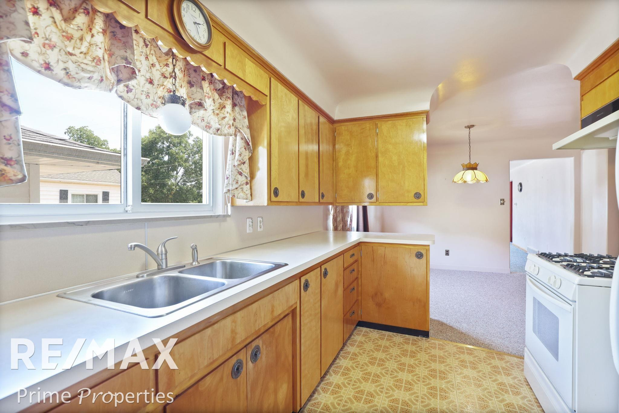 216 Beecher Street, Otisville, MI 48463 — Photo 17
