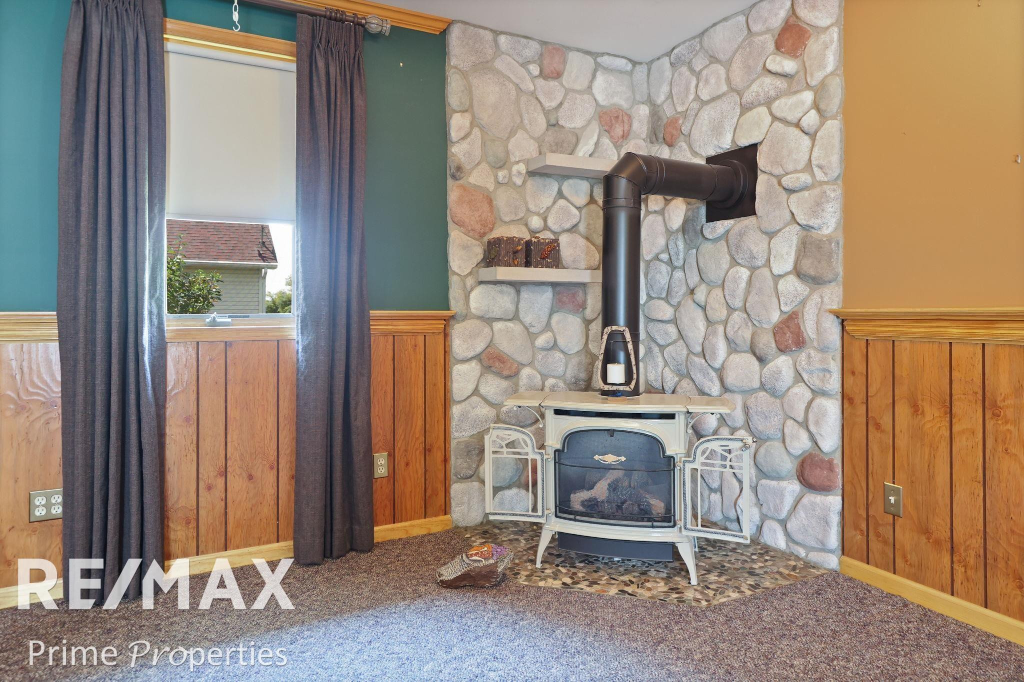 216 Beecher Street, Otisville, MI 48463 — Photo 27