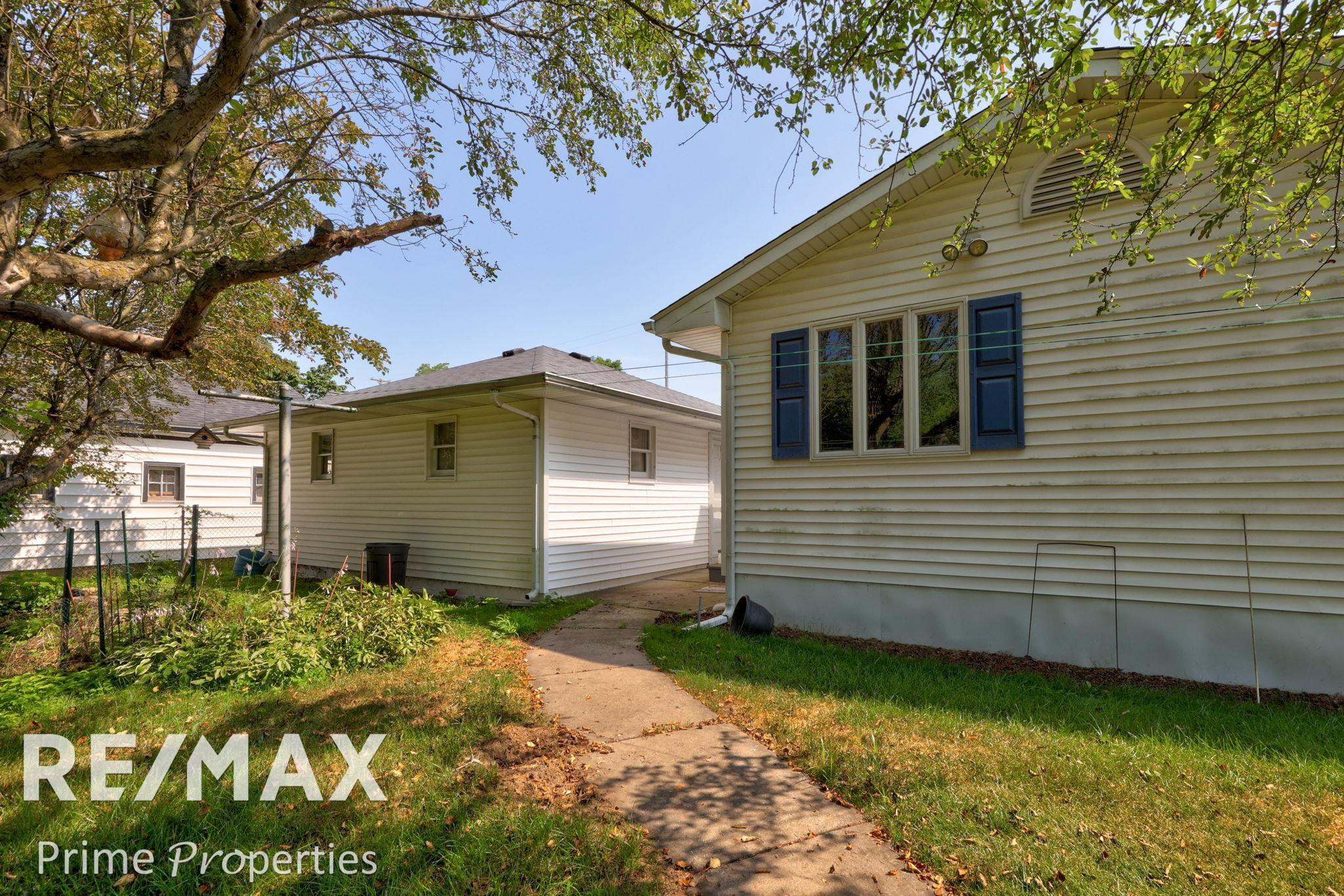 216 Beecher Street, Otisville, MI 48463 — Photo 37