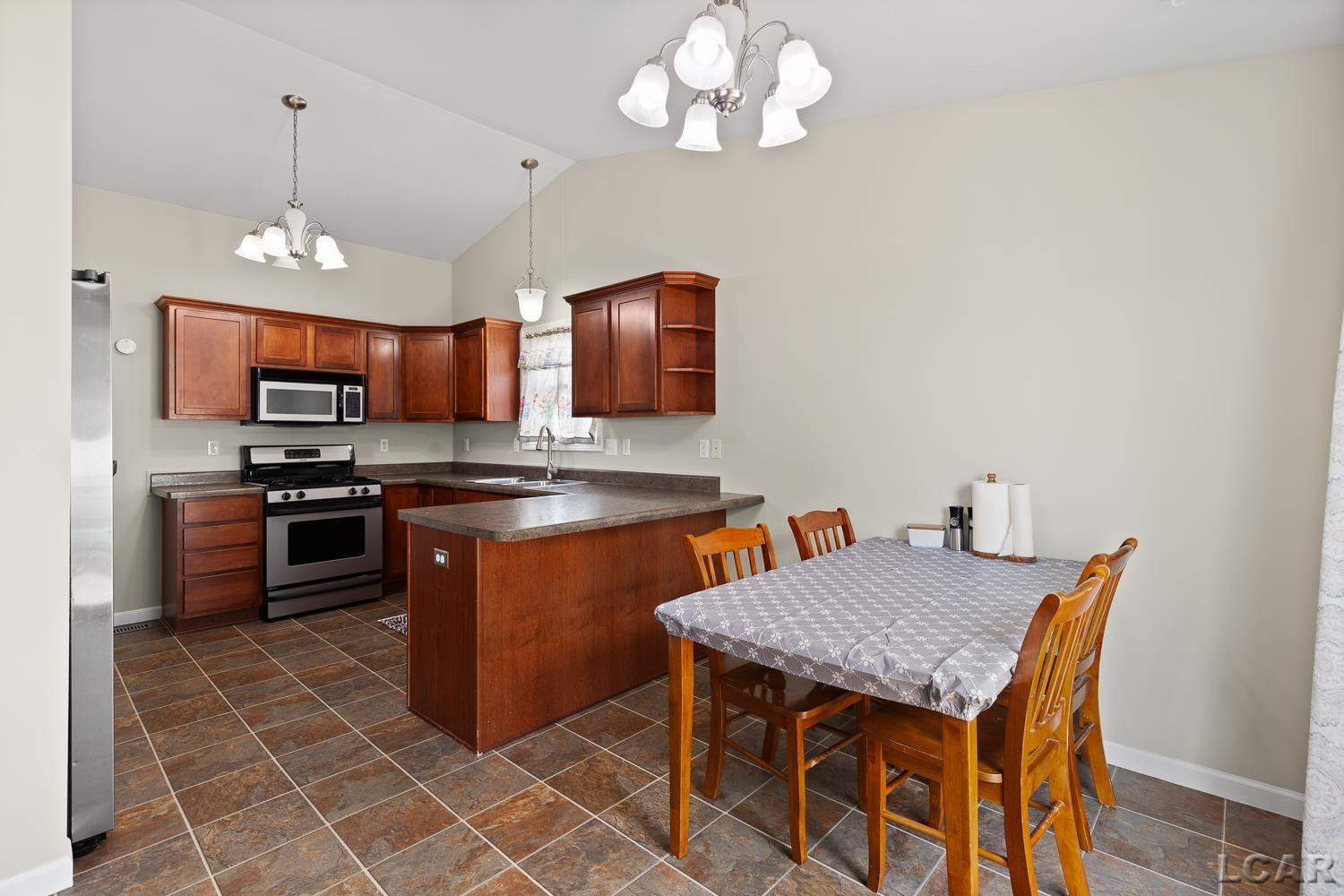 3129 Beaver Creek Drive, Adrian, MI 49221 — Photo 14