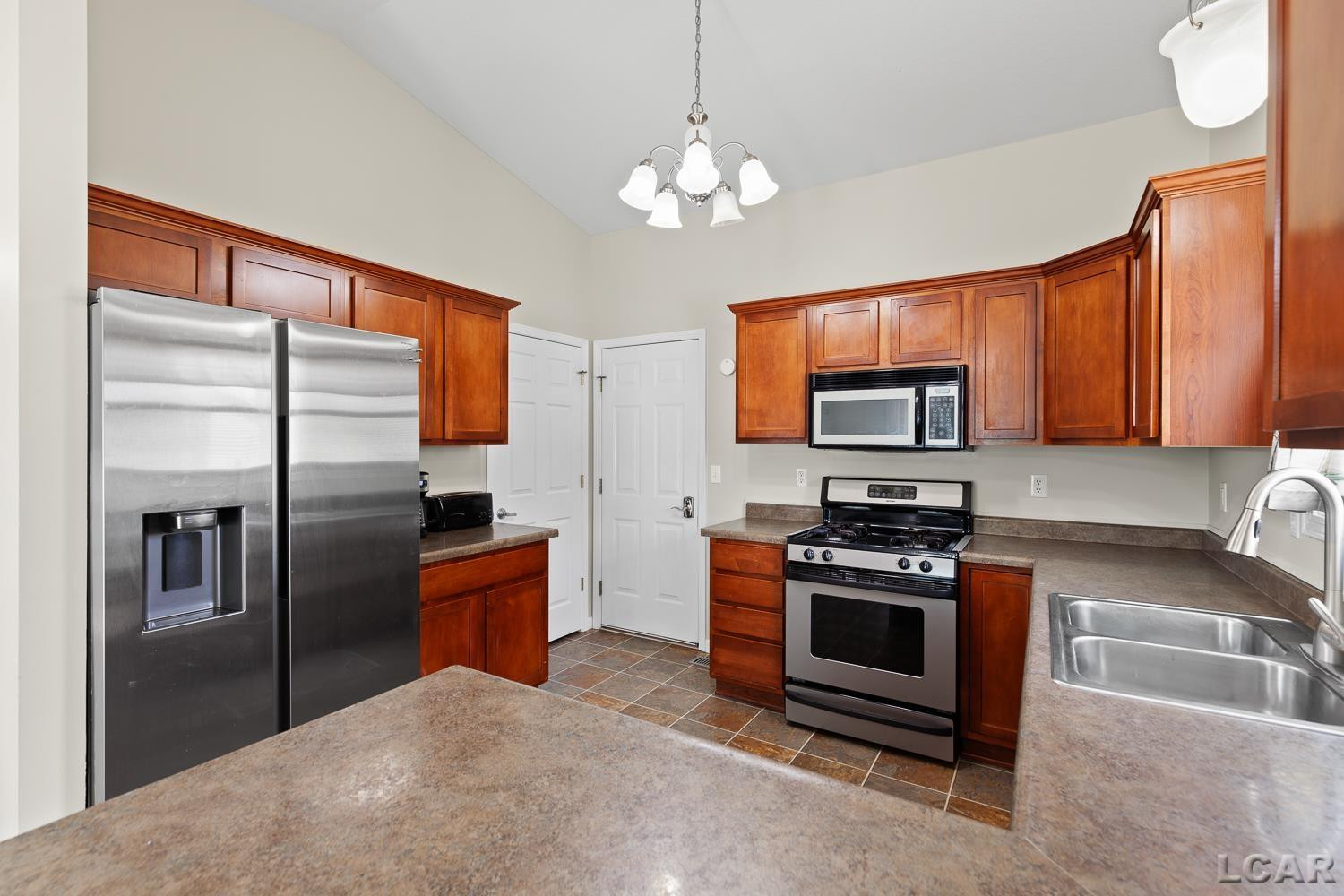 3129 Beaver Creek Drive, Adrian, MI 49221 — Photo 18