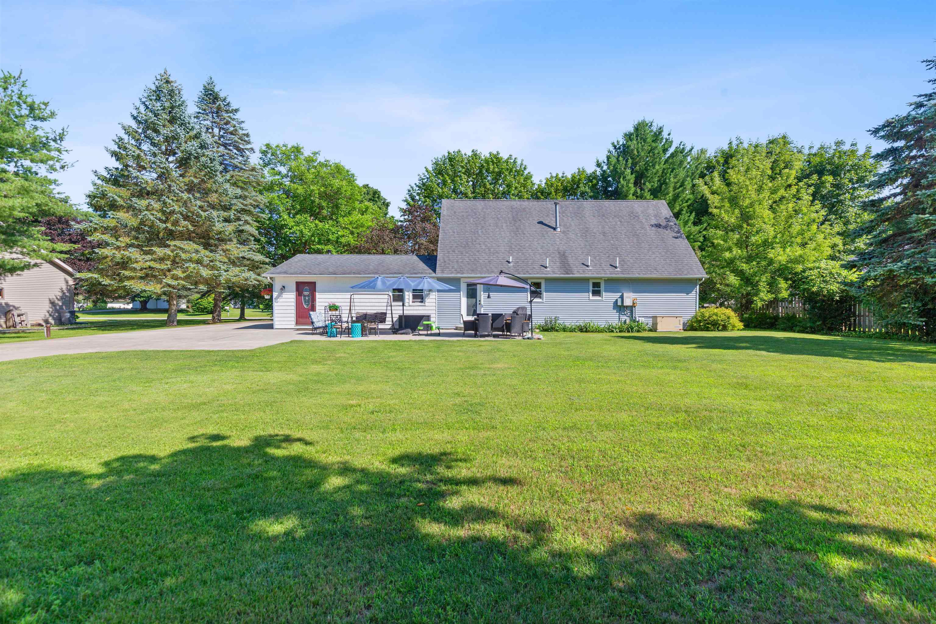 5394 Ponderosa Drive, MI 48049 — Photo 35