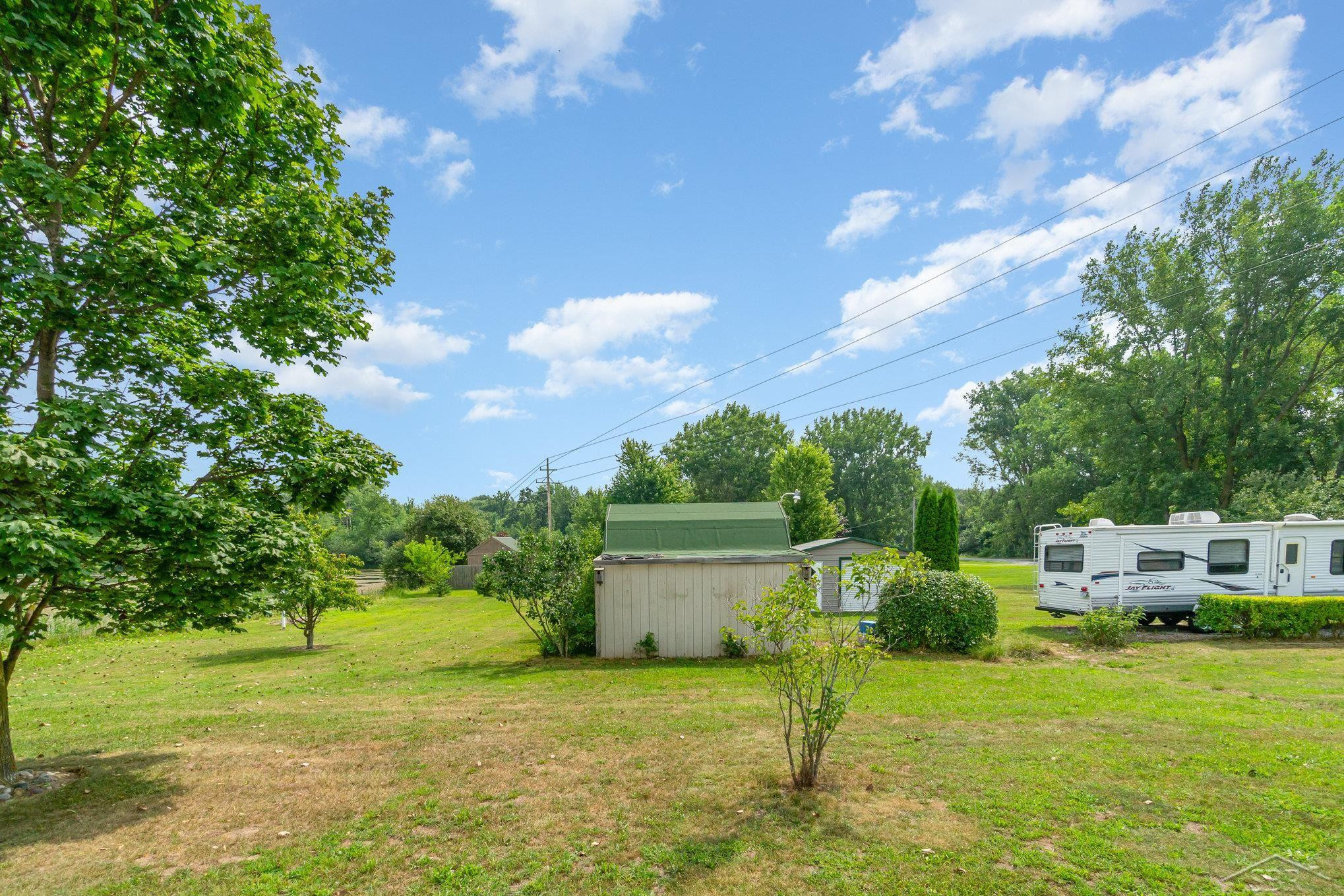2495 S Miller Road, Saginaw, MI 48609 — Photo 20