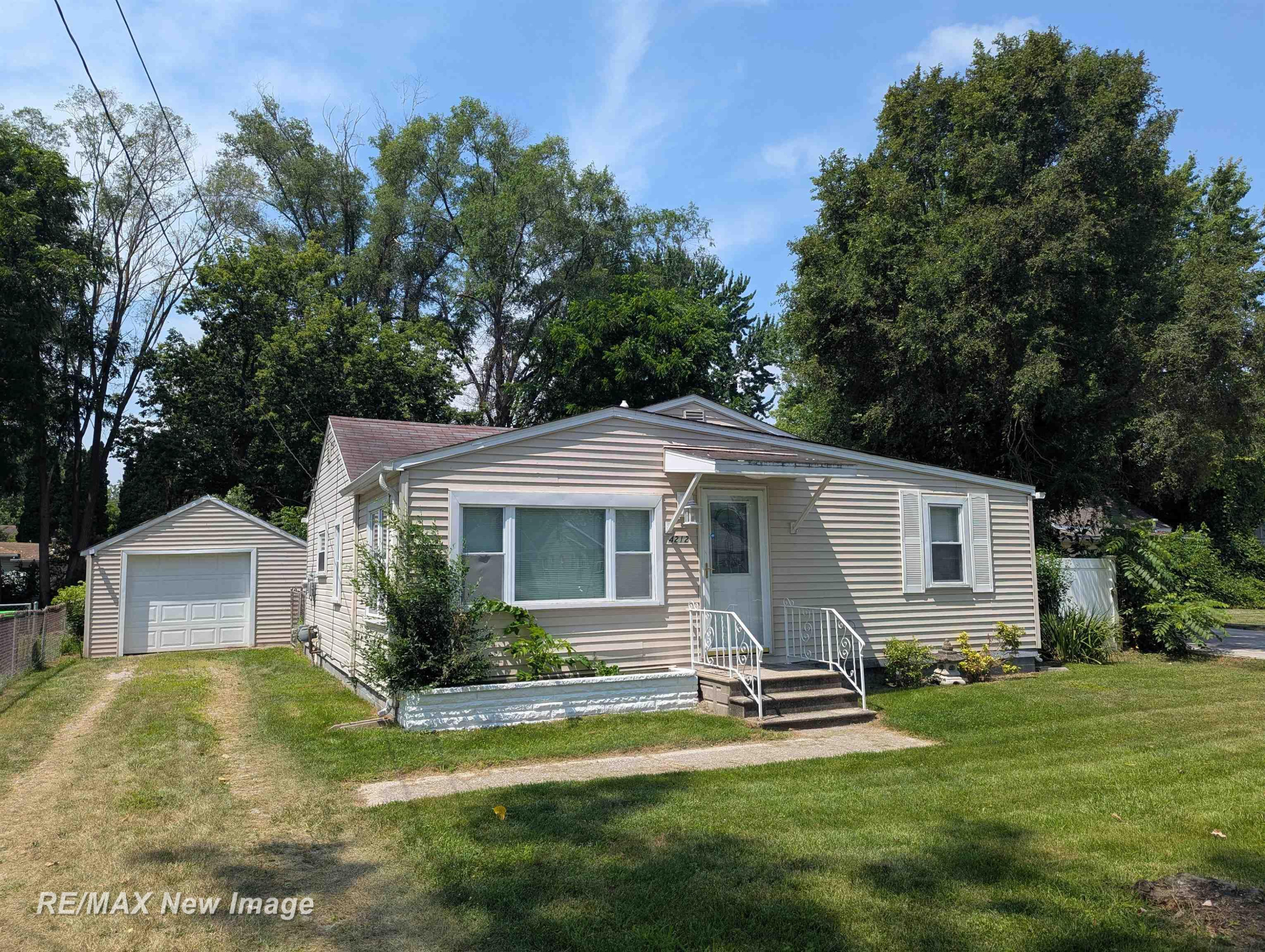 4212 Pineport Road, Bridgeport, MI 48722 — front exterior