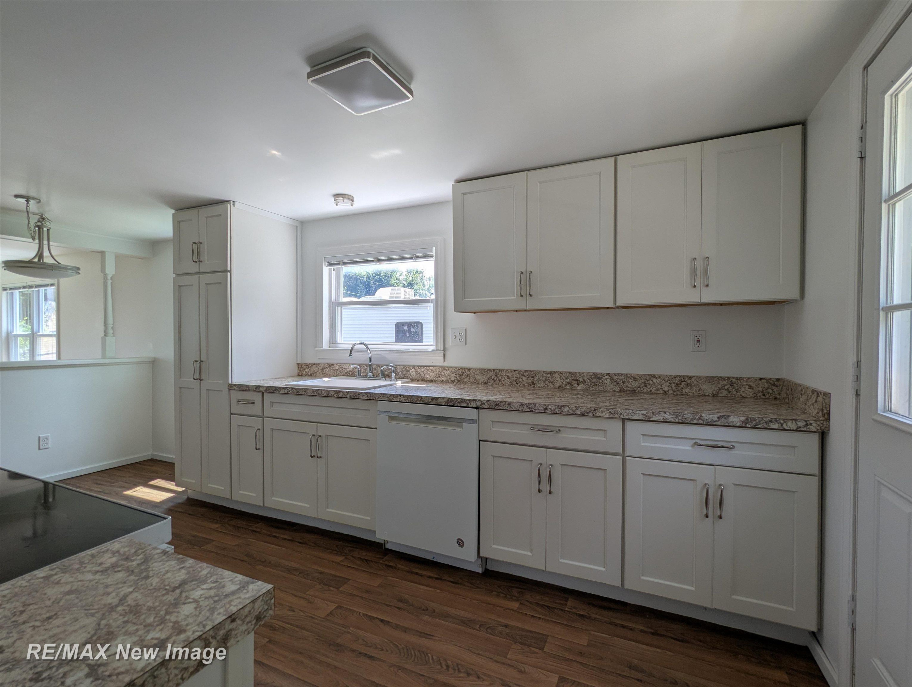 4212 Pineport Road, Bridgeport, MI 48722 — Photo 11