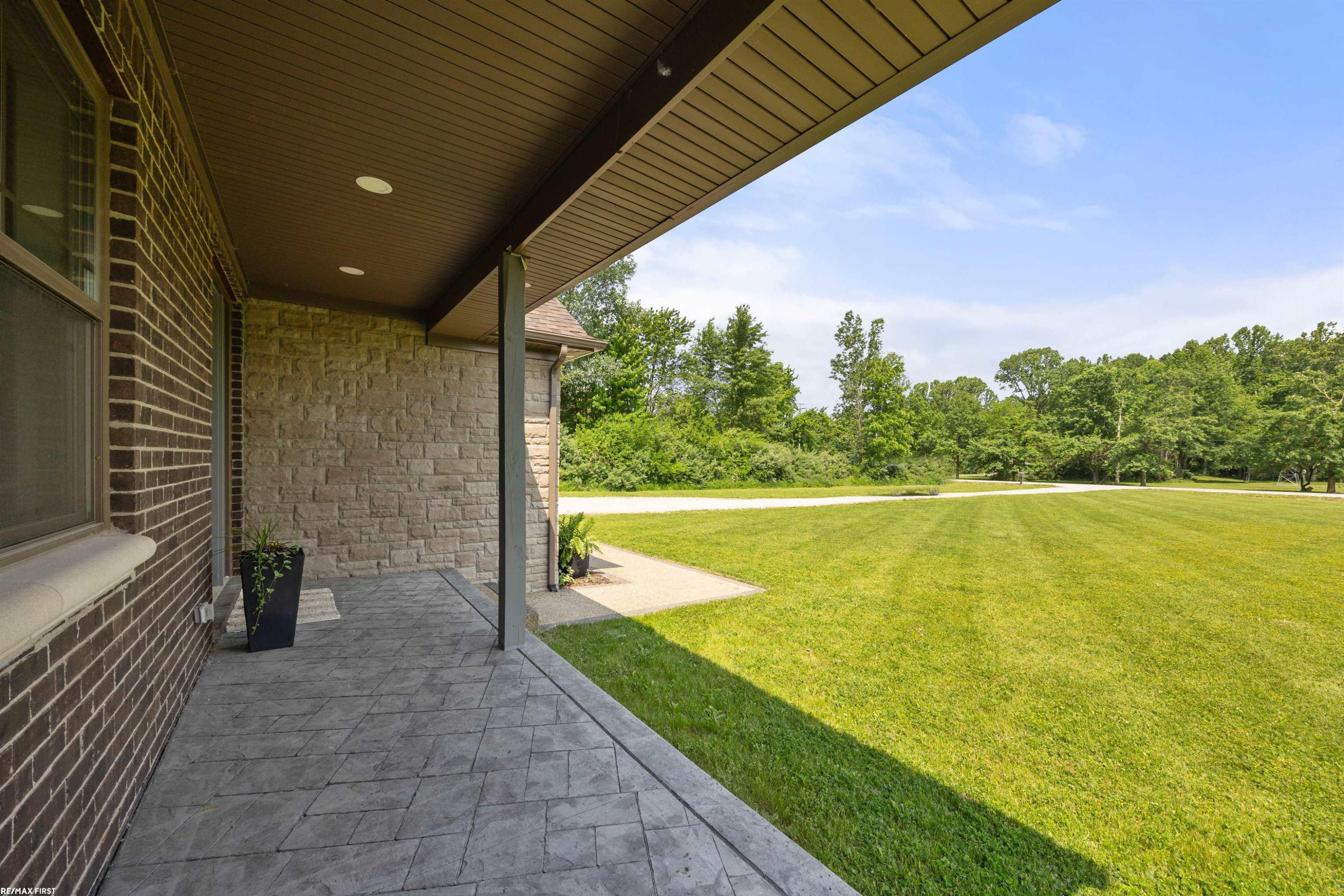 10413 Puttygut Road, MI 48064 — Photo 46