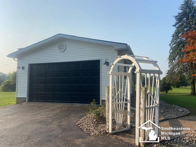 5106 Wells Road, Petersburg, MI 49270 — Photo 6