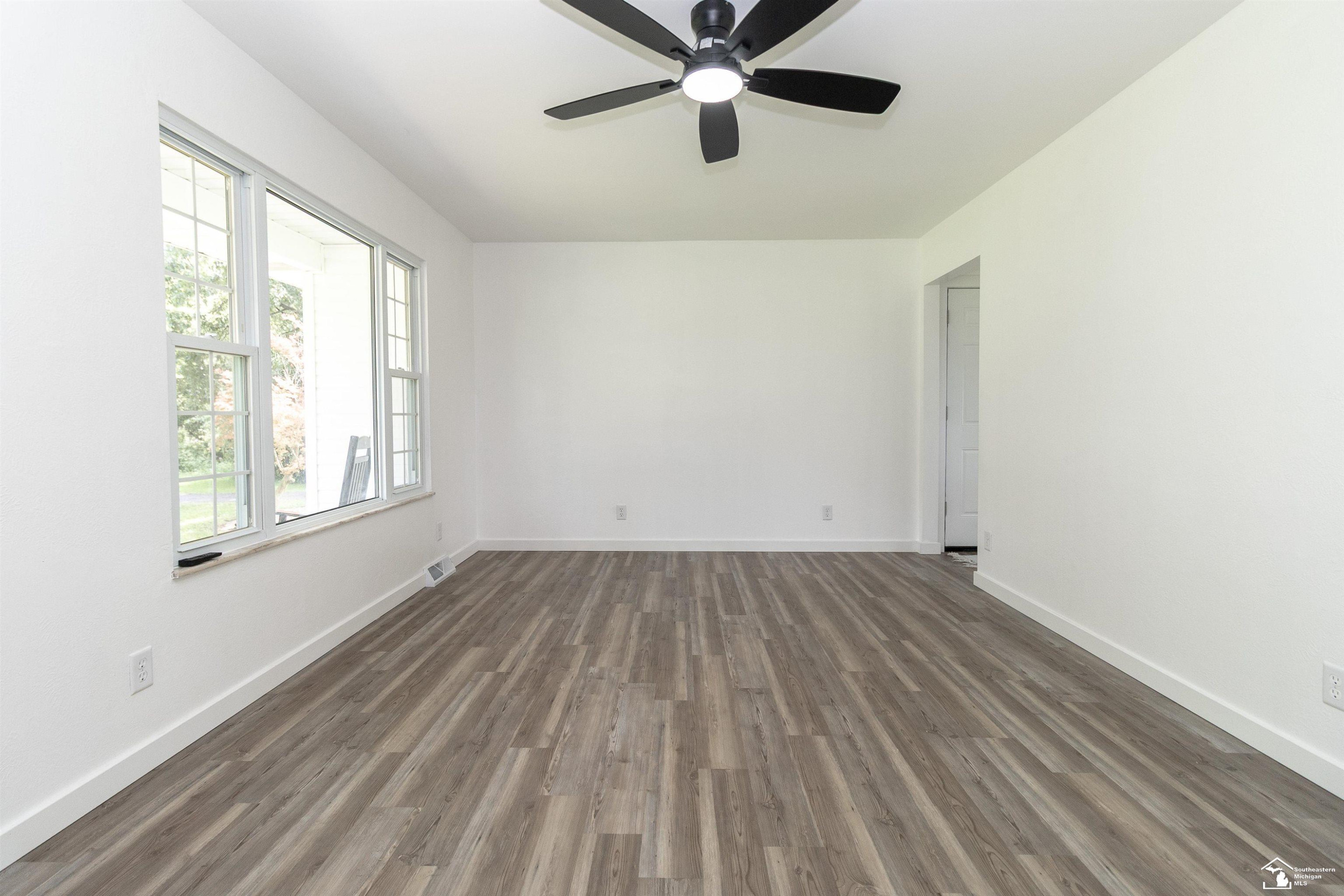 5106 Wells Road, Petersburg, MI 49270 — Photo 10