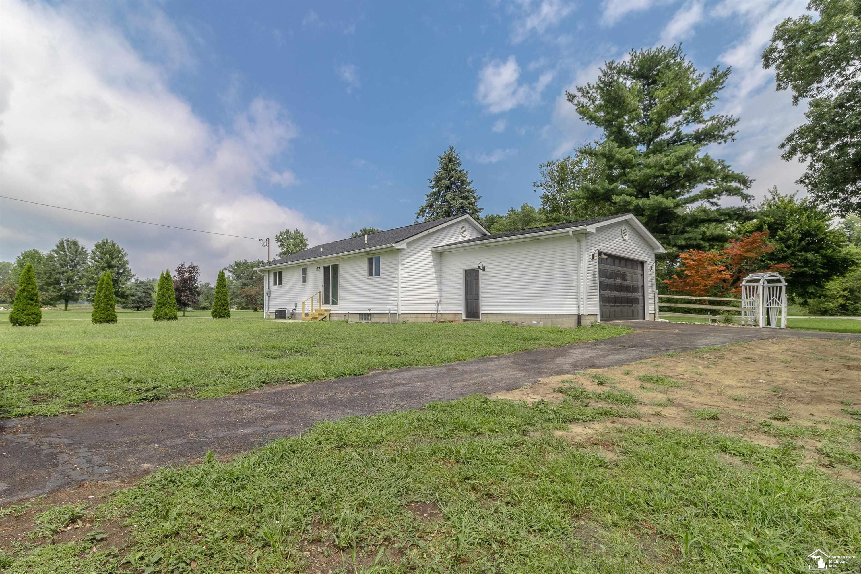 5106 Wells Road, Petersburg, MI 49270 — Photo 27