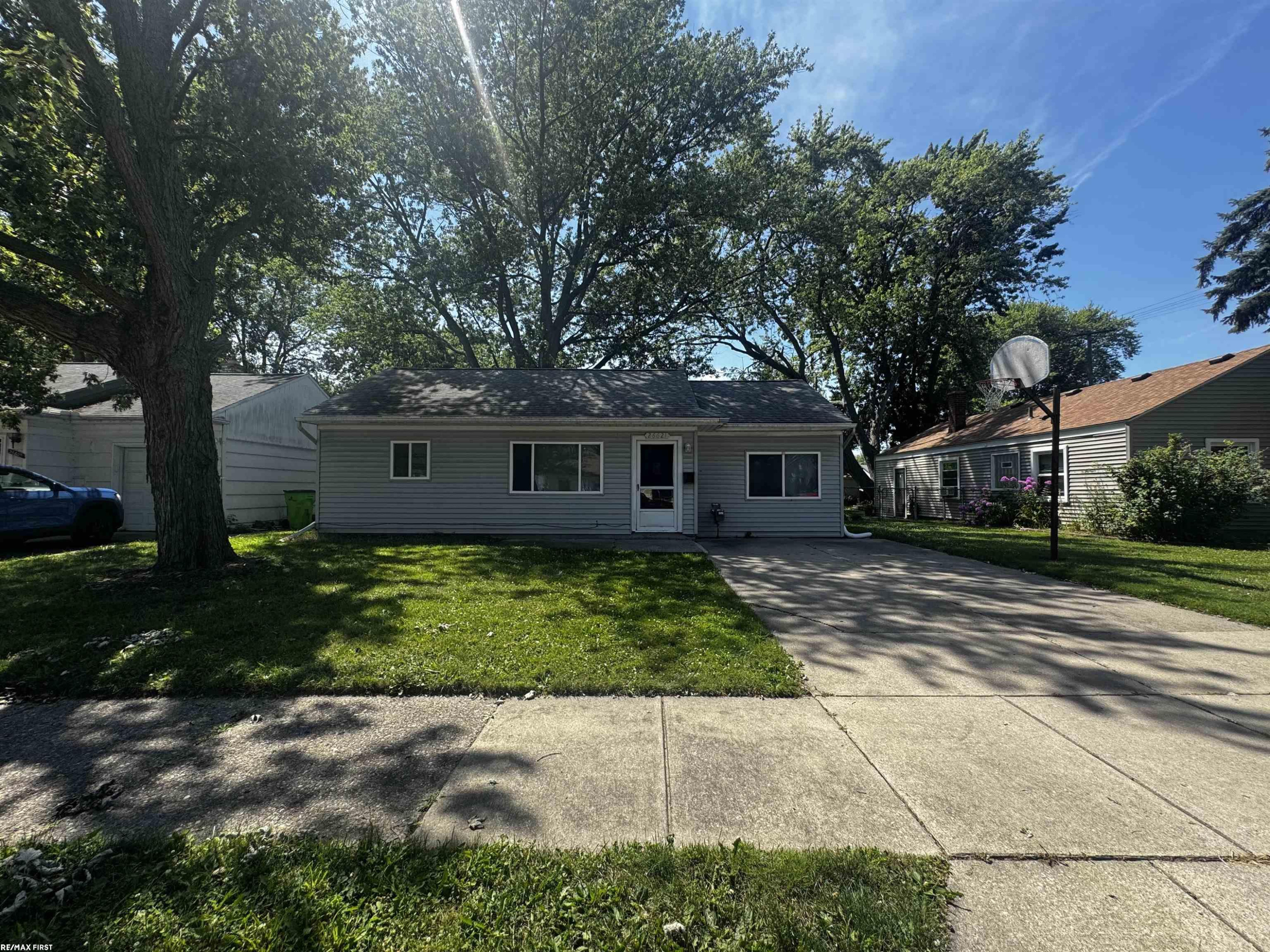 26621 KATHY Street, Roseville, MI 48066 — front exterior