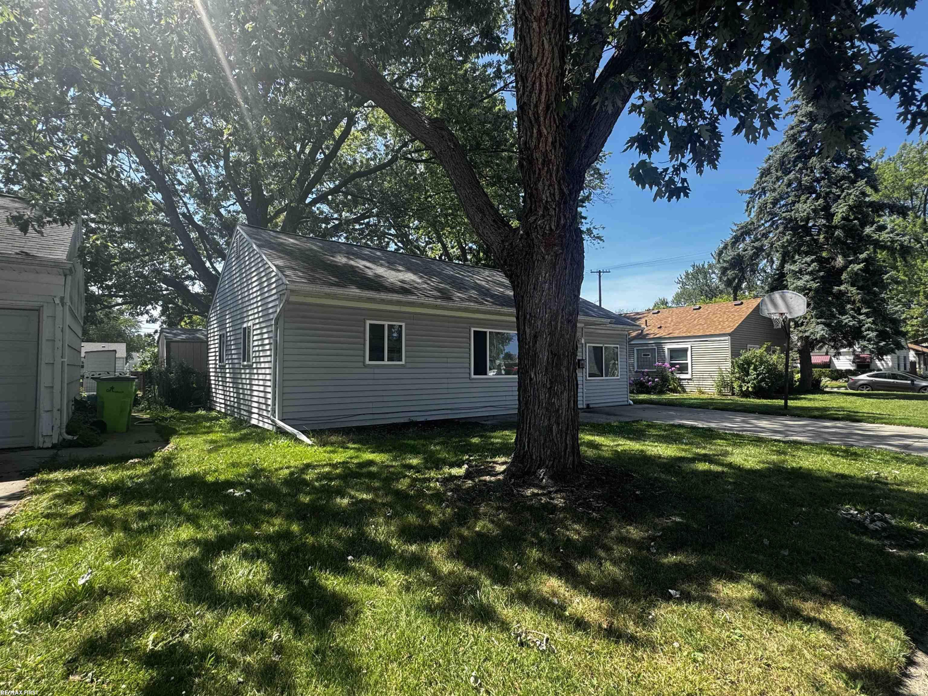 26621 KATHY Street, Roseville, MI 48066 — Photo 3