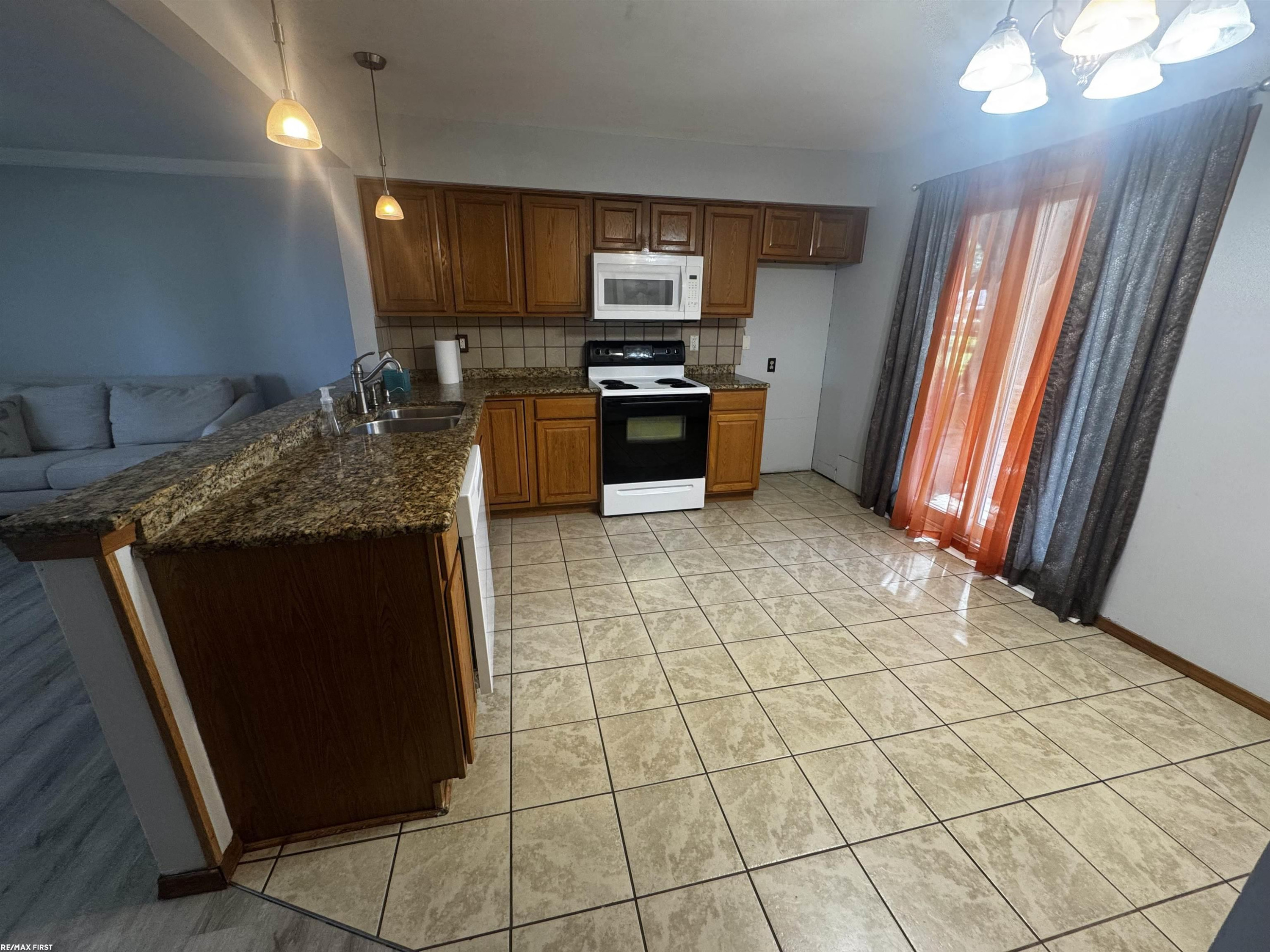 26621 KATHY Street, Roseville, MI 48066 — Photo 6