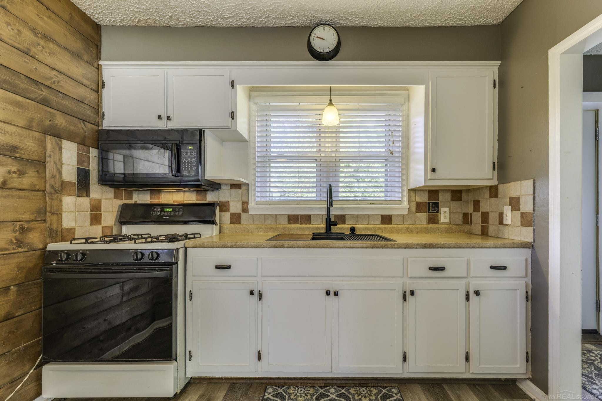 4034 Lakeshore Road, Lexington, MI 48450 — Photo 12