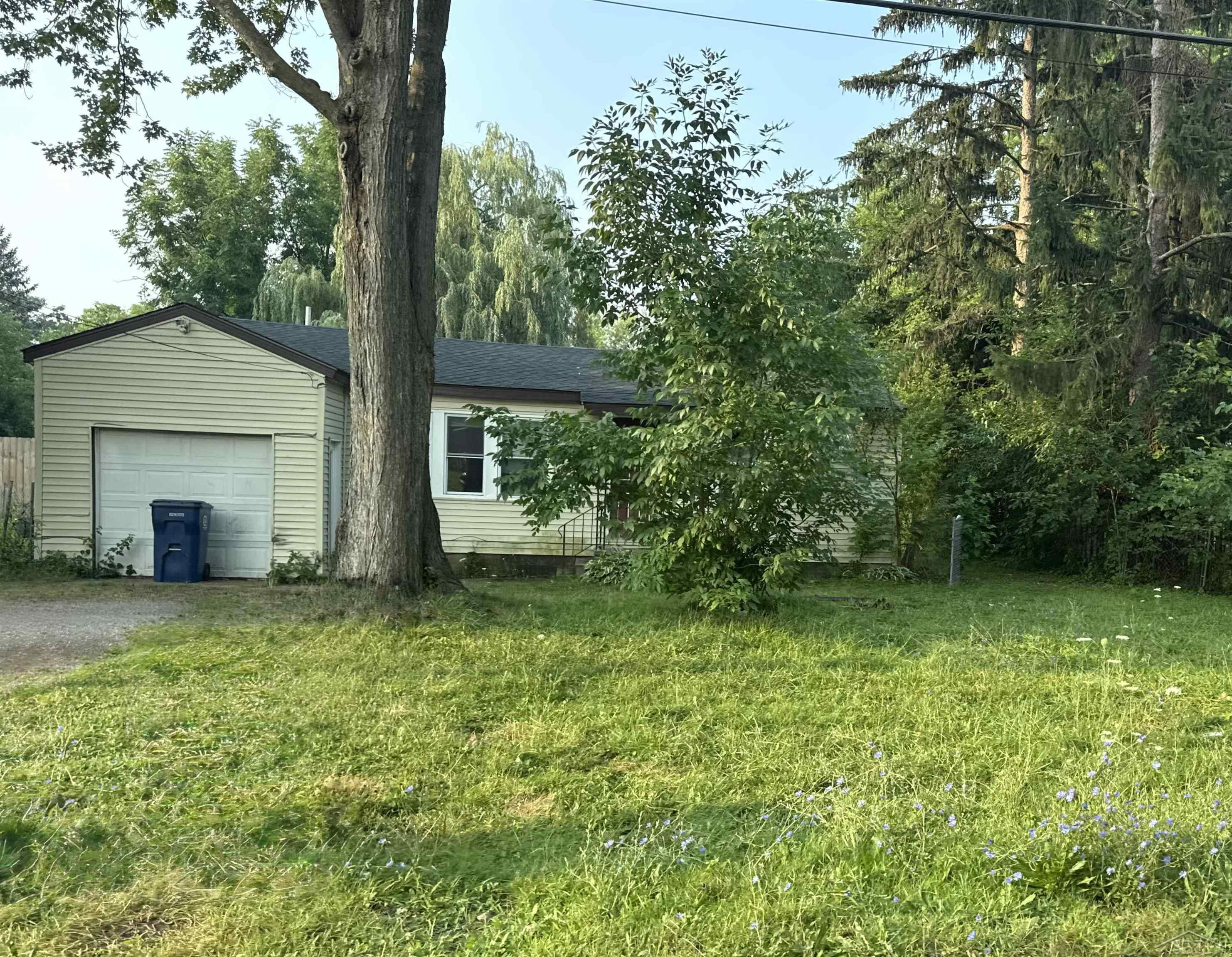 2516 Kansas Avenue, Saginaw, MI 48601 — Photo 3