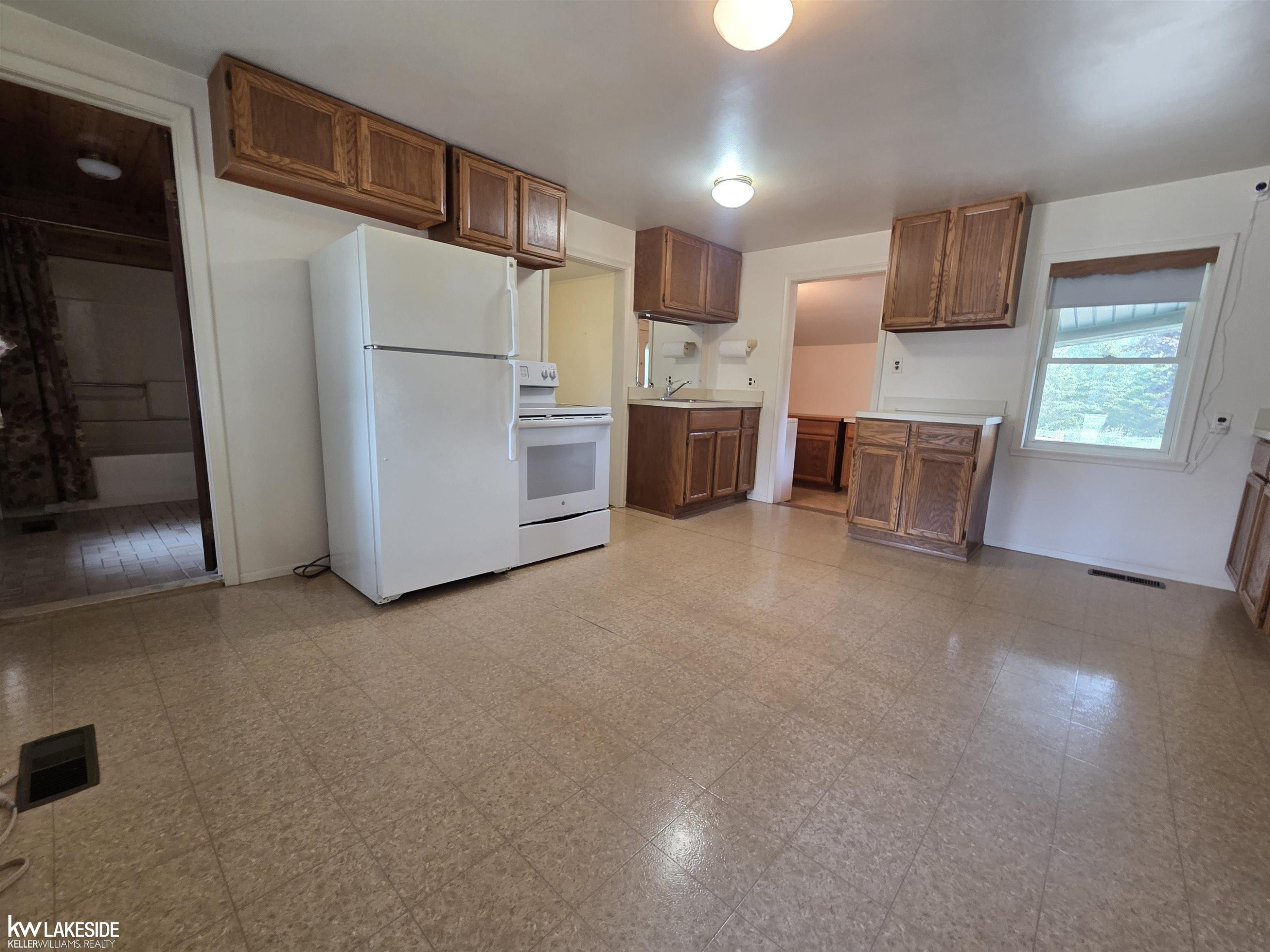 22545 Pratt Road, MI — Photo 9
